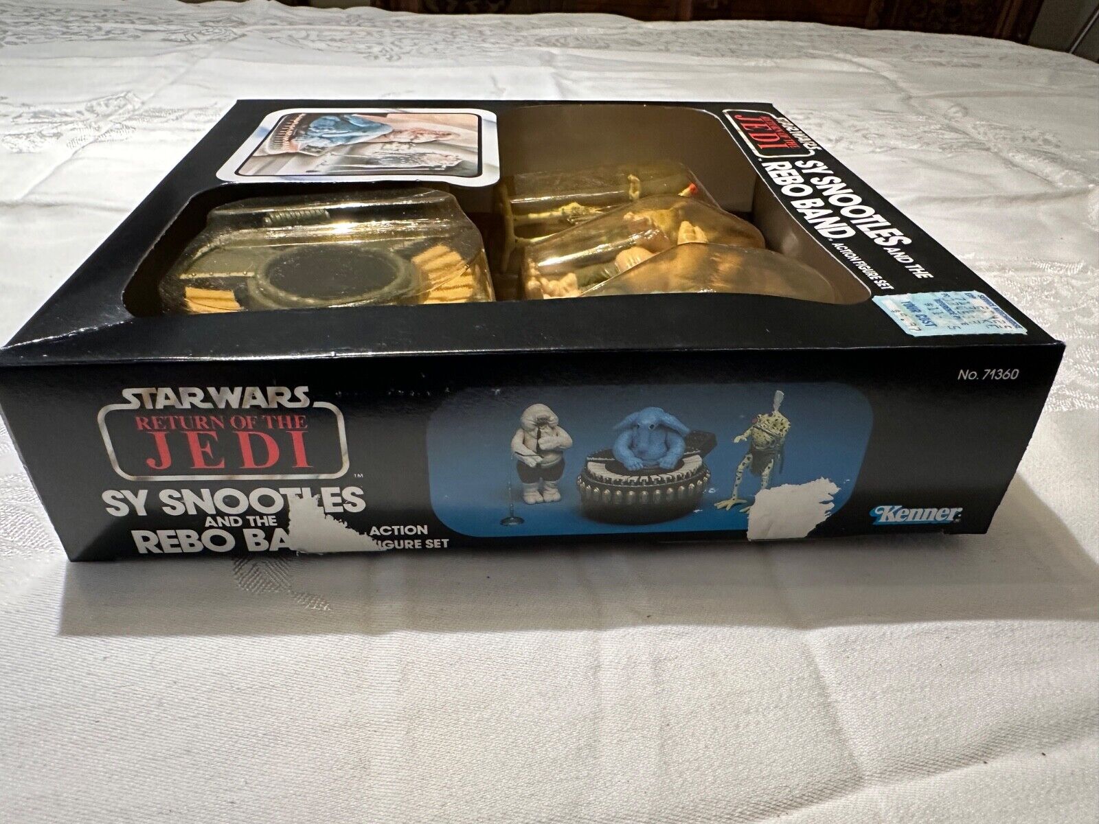 Sy Snootles & The Rebo Band sold