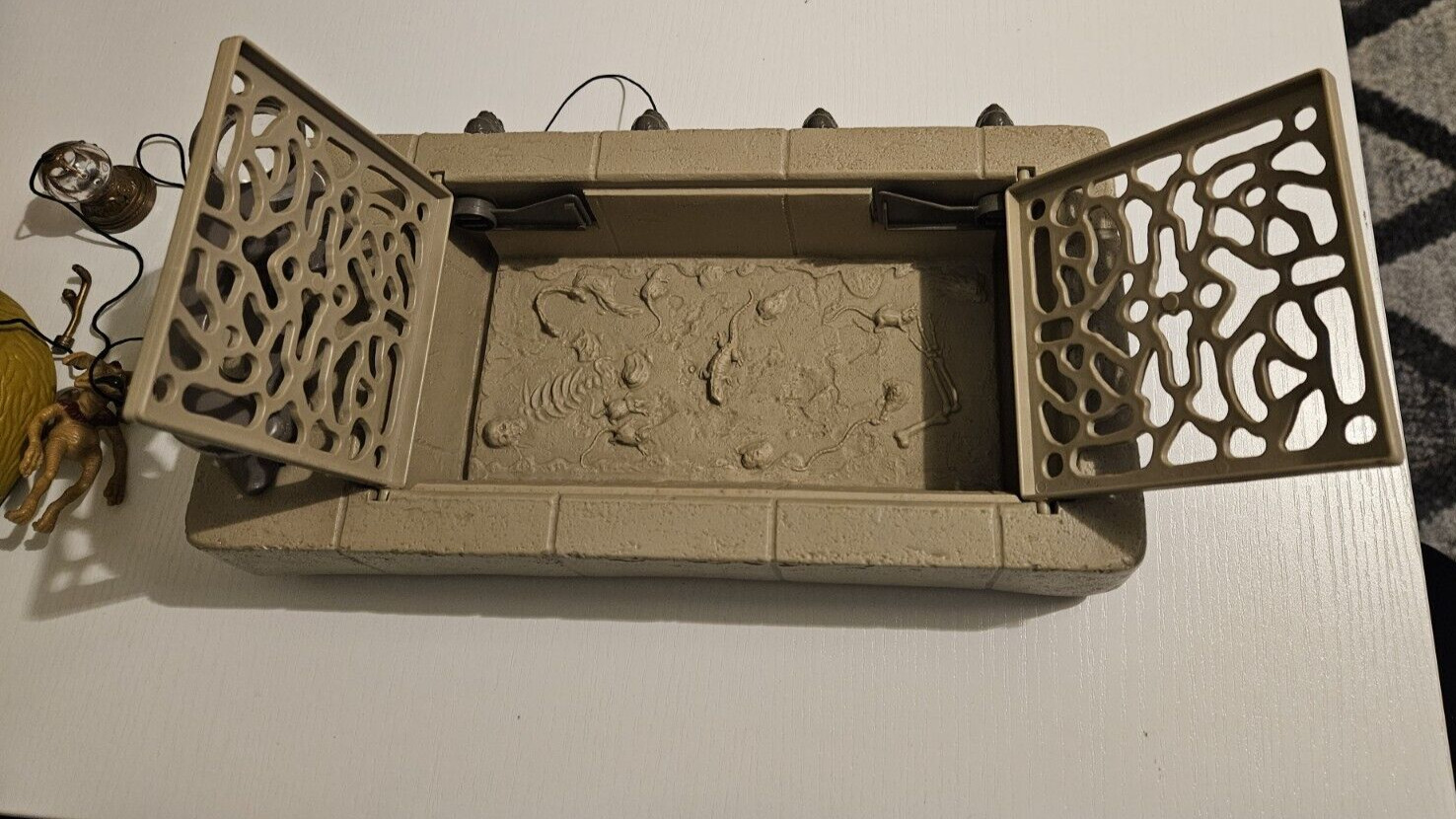 Jabba the Hutt Action Playset sold