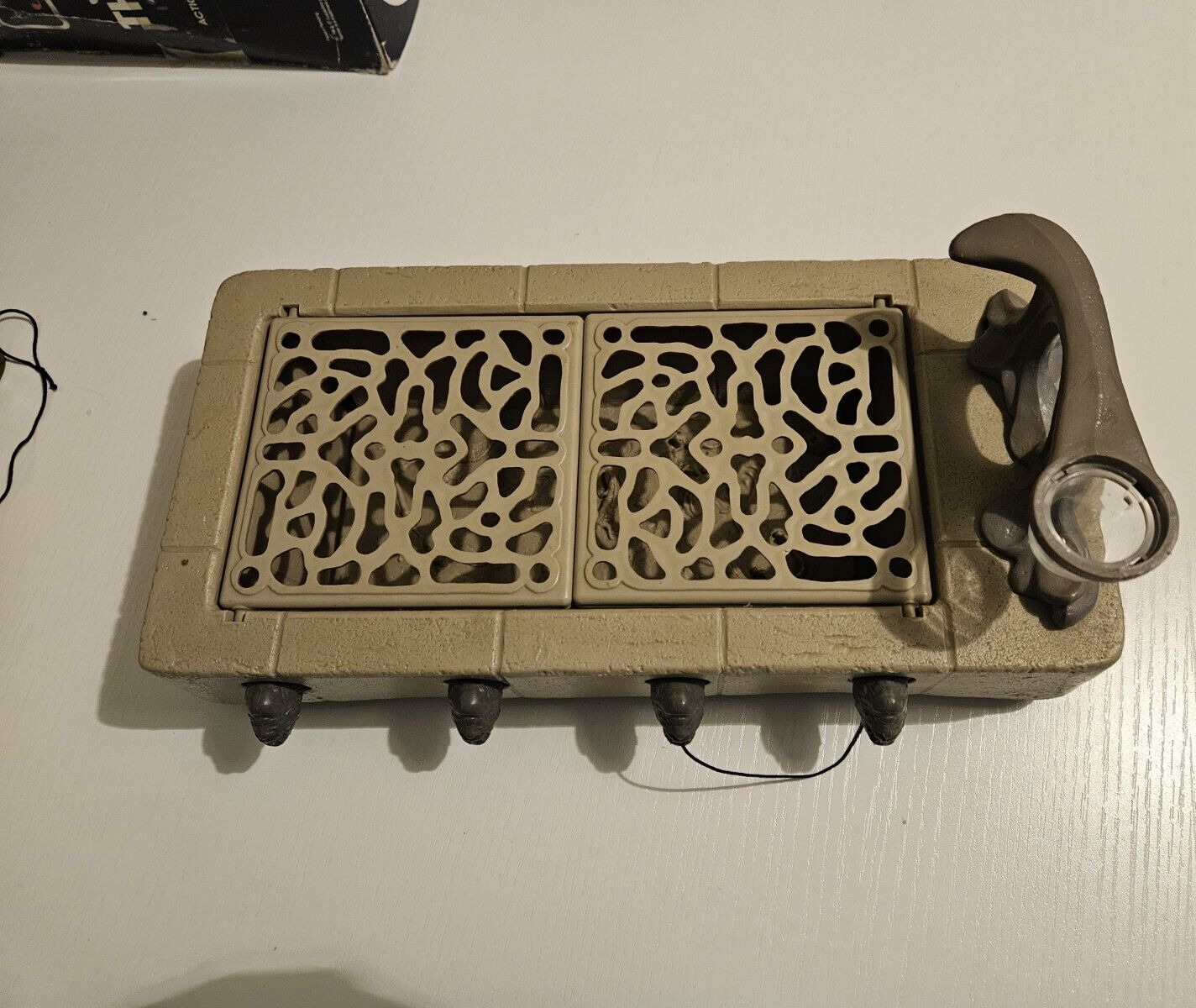 Jabba the Hutt Action Playset sold