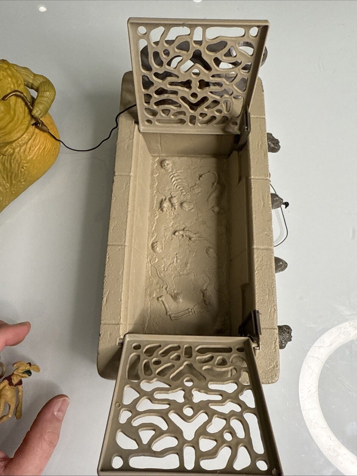 Jabba the Hutt Action Playset sold