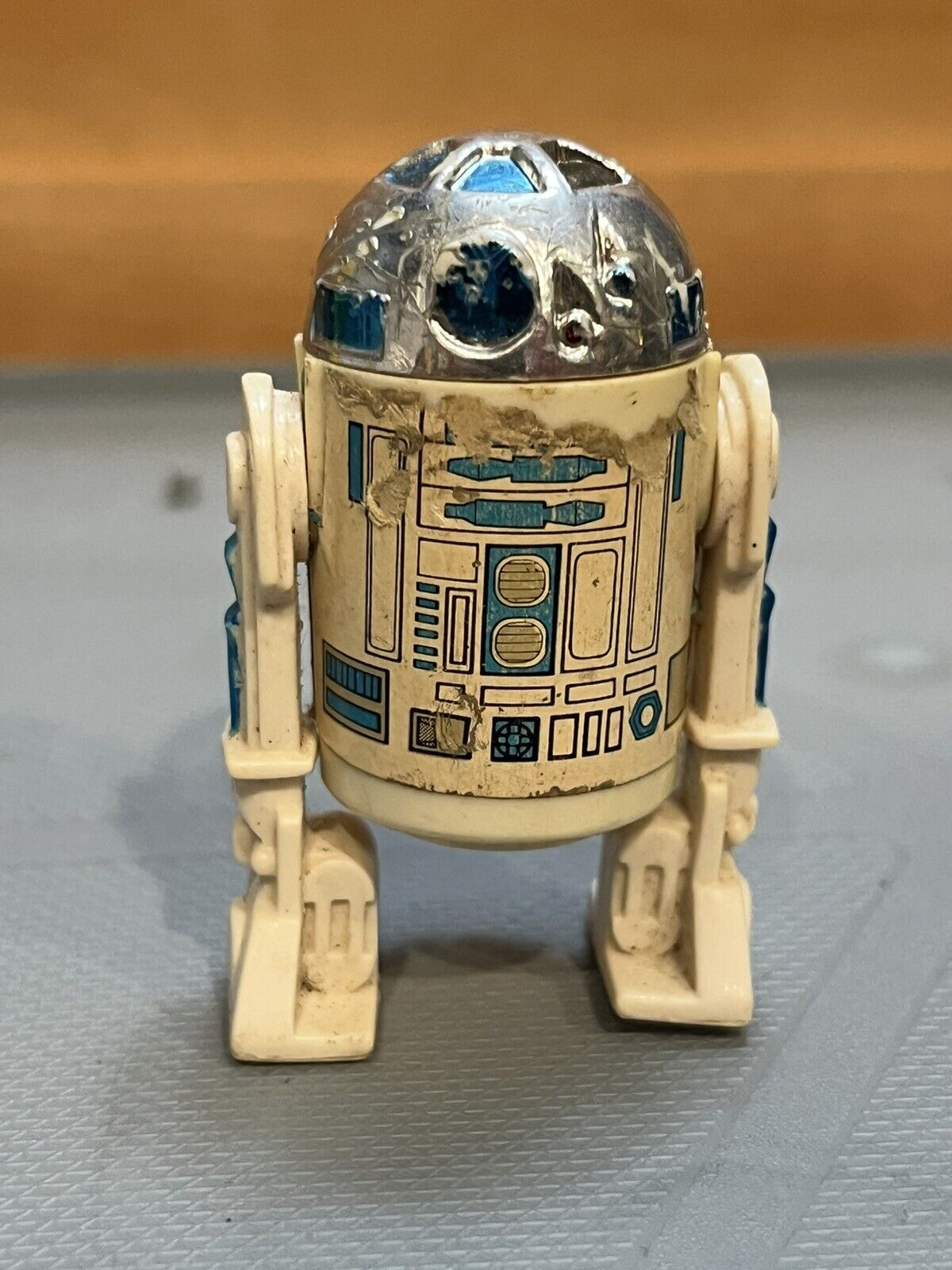 R2-D2 (Artoo-Detoo) (with Sensorscope) sold