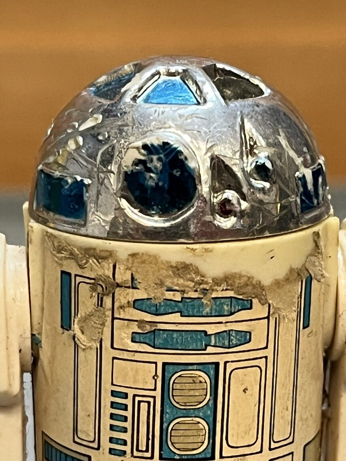 R2-D2 (Artoo-Detoo) (with Sensorscope) sold