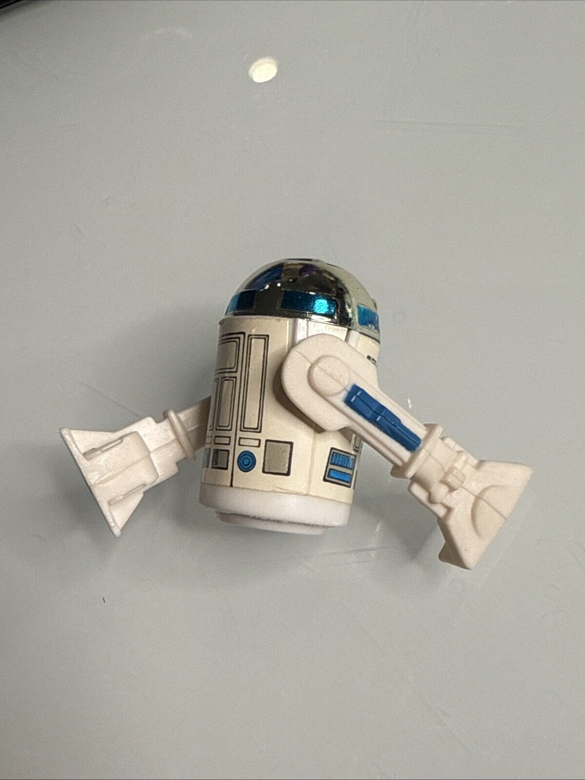 R2-D2 (Artoo-Detoo) (with Sensorscope) sold