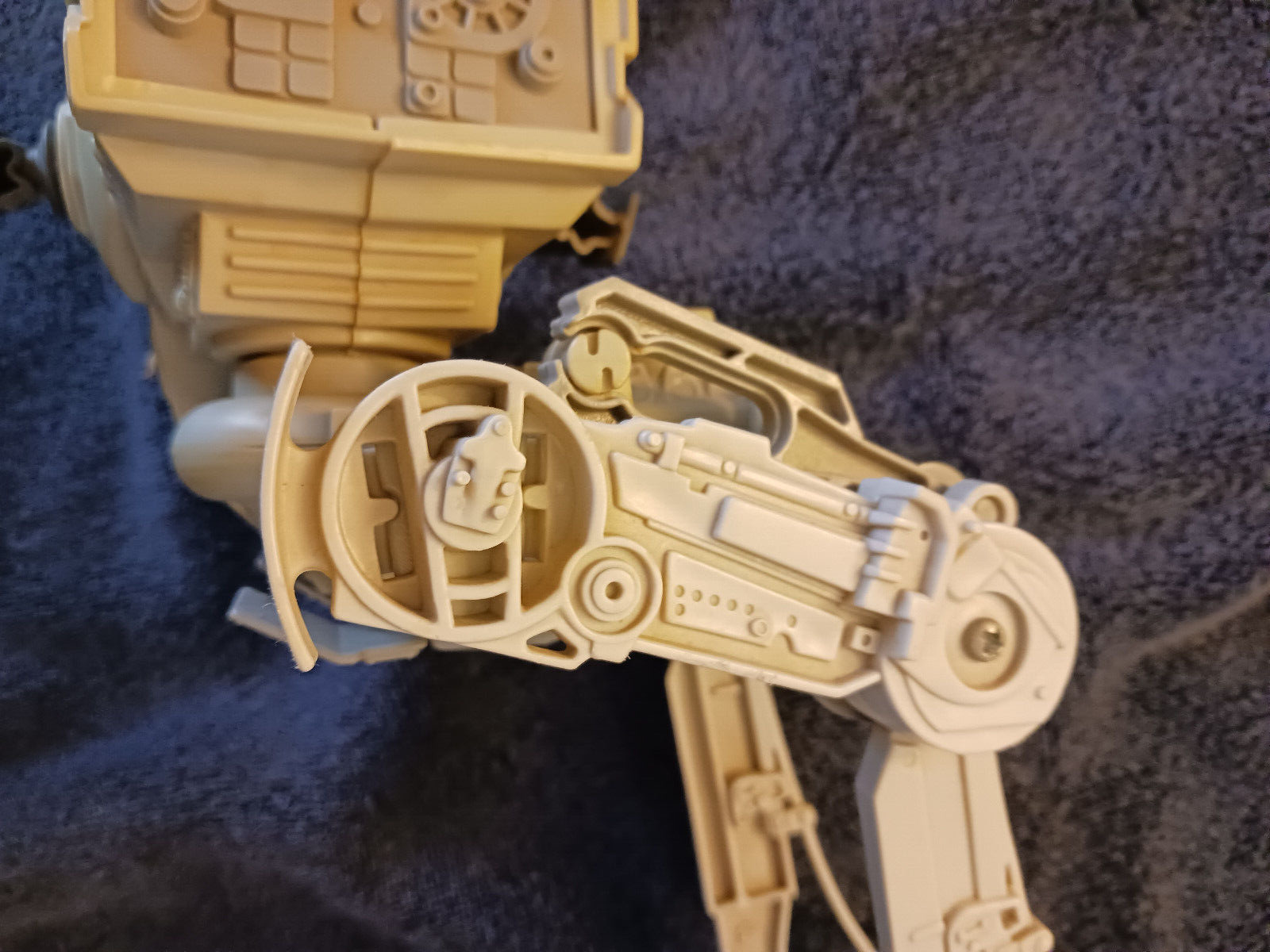 Scout Walker (AT-ST) sold