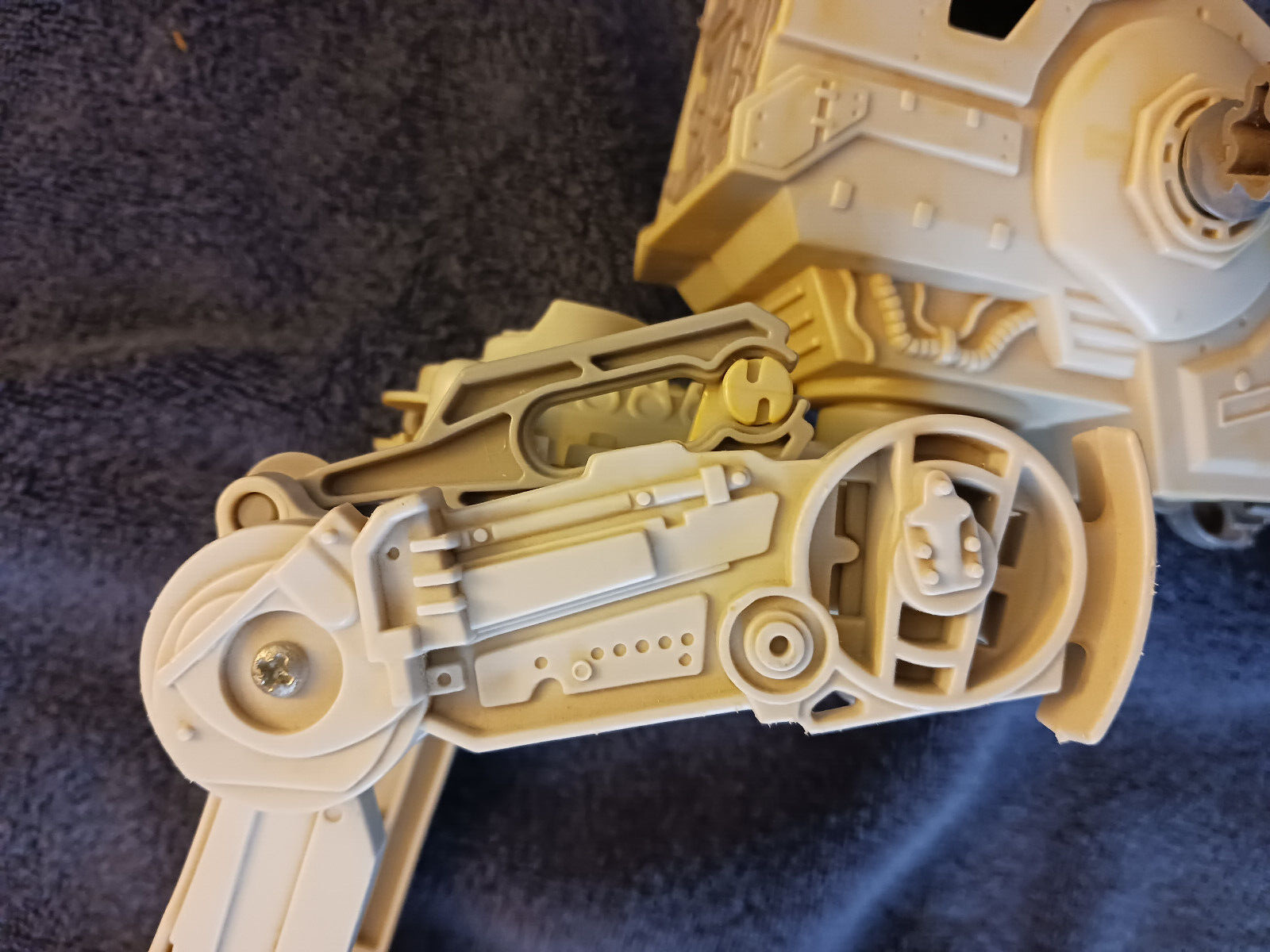 Scout Walker (AT-ST) sold