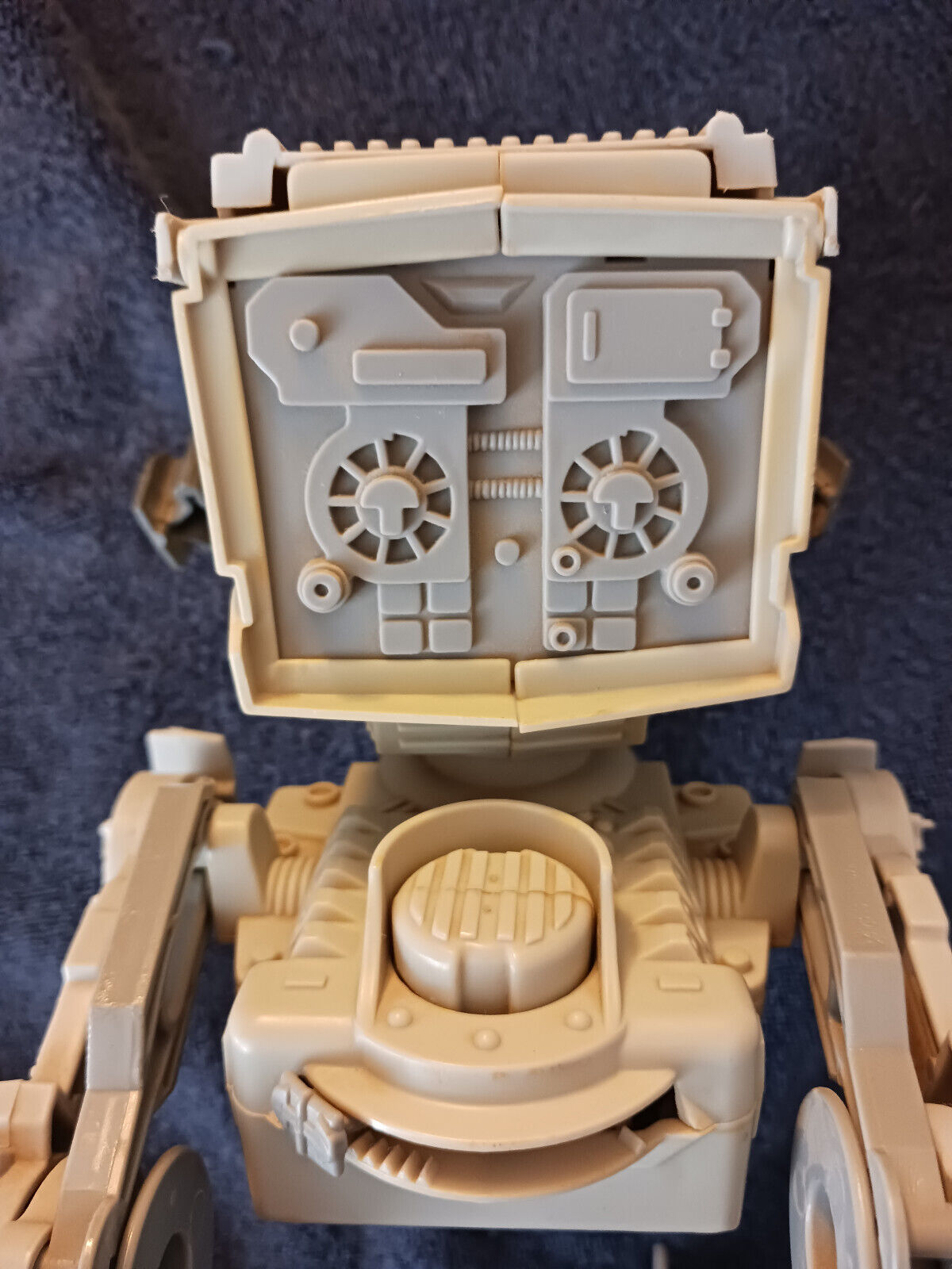 Scout Walker (AT-ST) sold