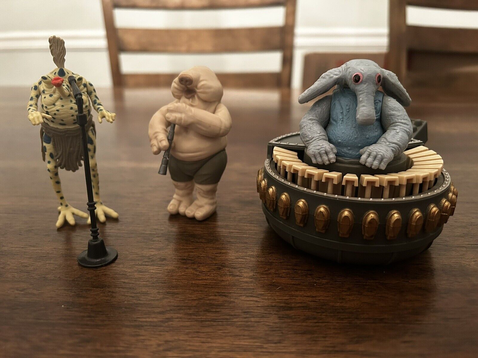 Sy Snootles & The Rebo Band sold