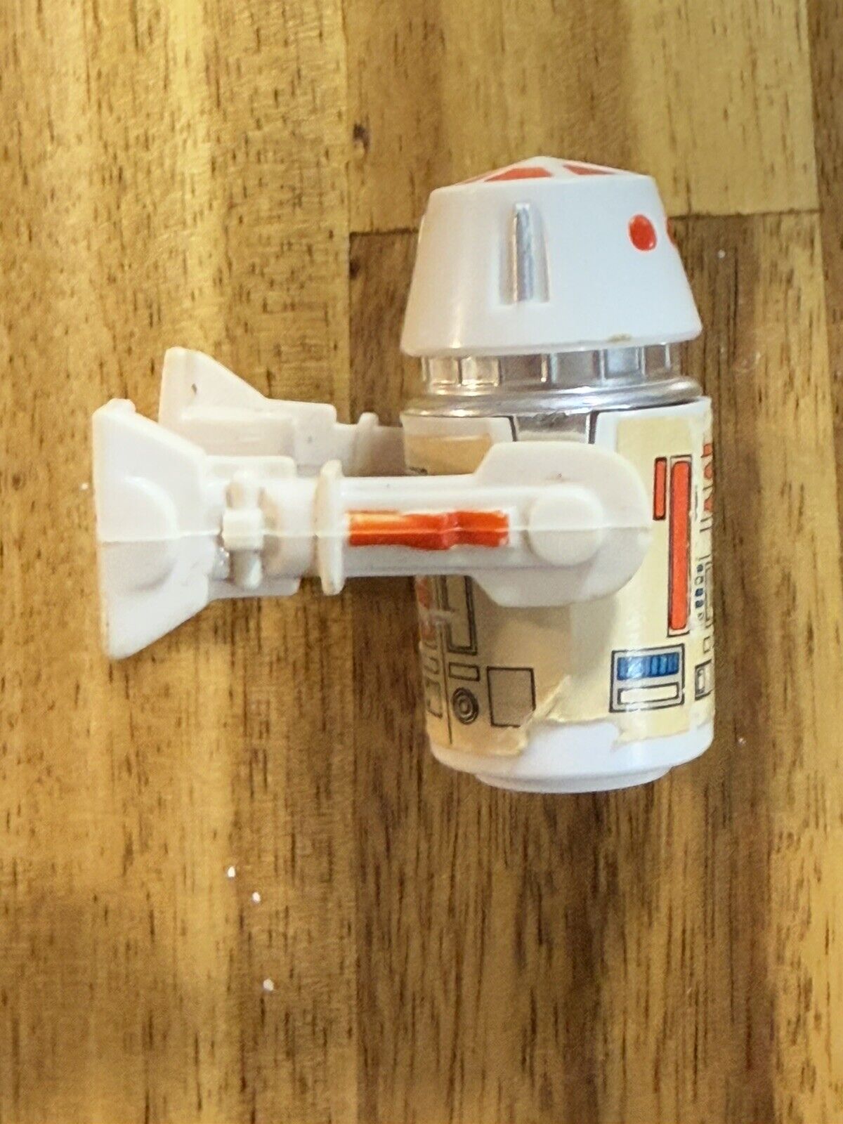 R5-D4 (Arfive-Defour) sold