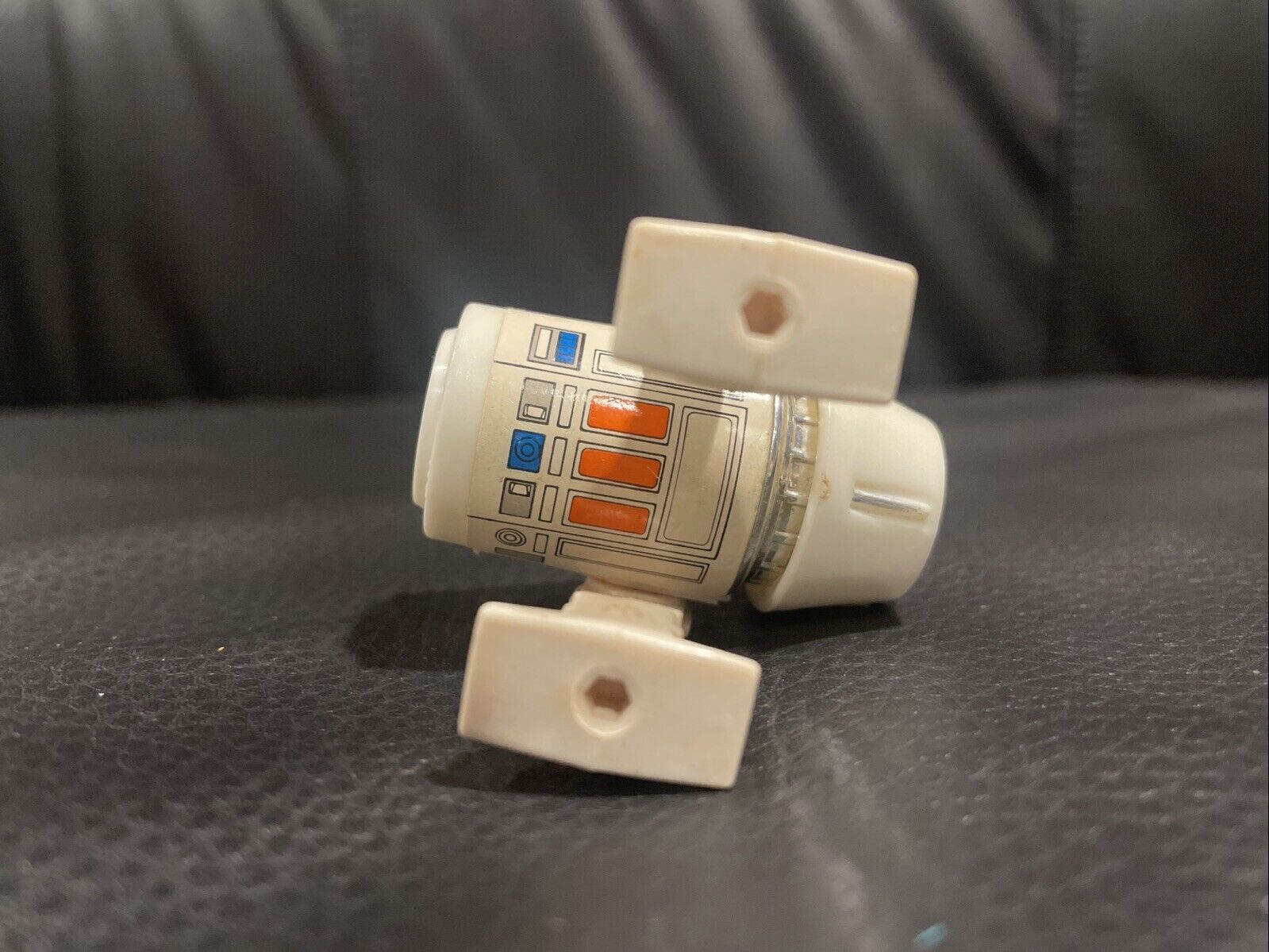 R5-D4 (Arfive-Defour) sold