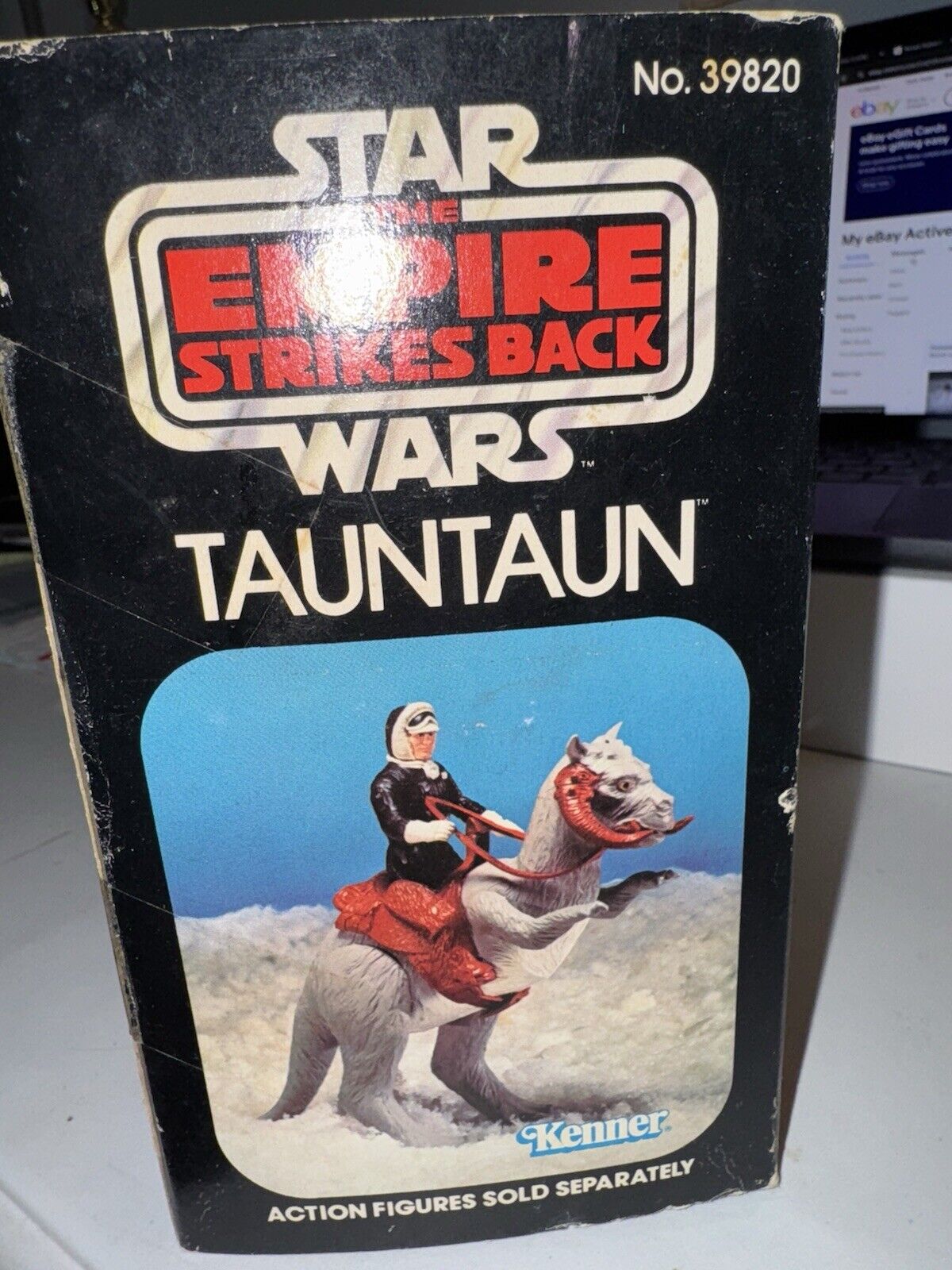 Tauntaun (closed belly) sold