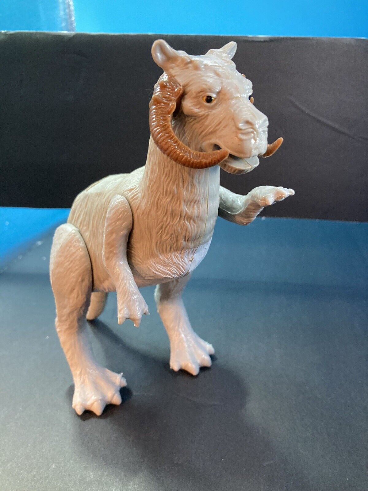 Tauntaun (closed belly) sold