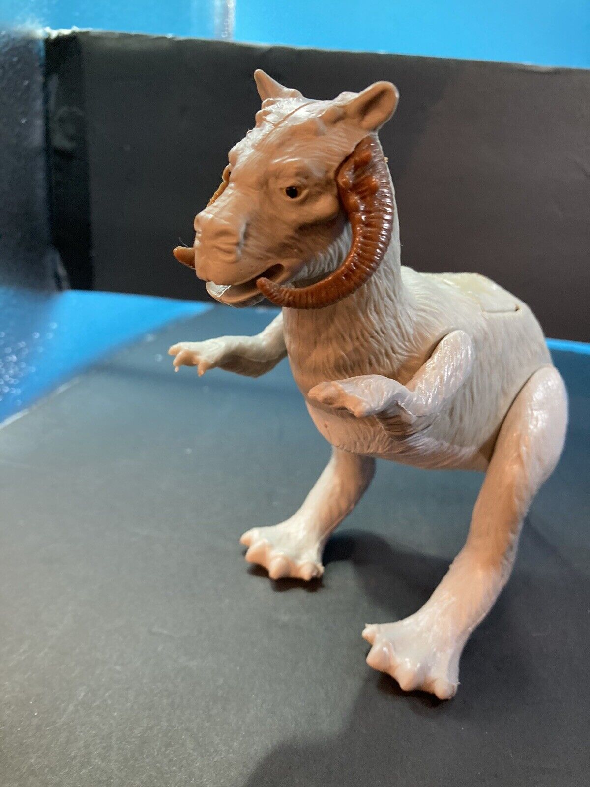 Tauntaun (closed belly) sold