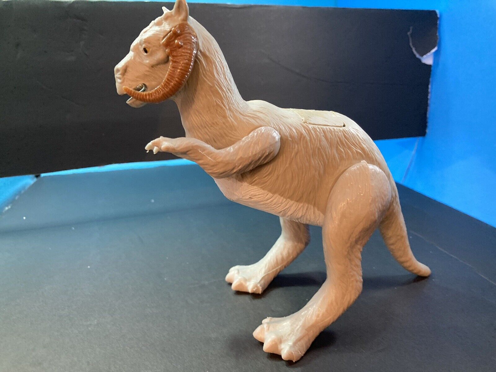 Tauntaun (closed belly) sold