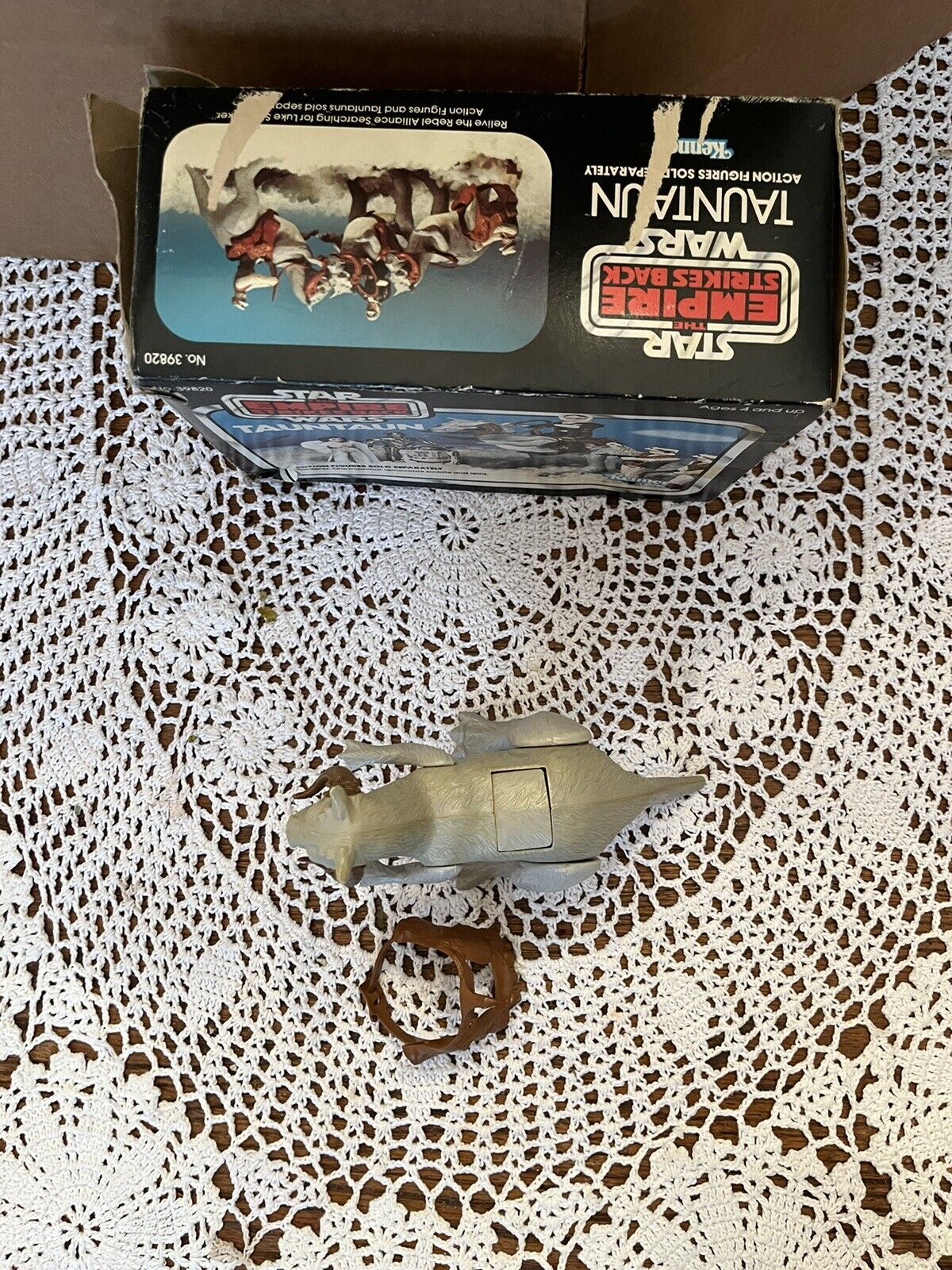 Tauntaun (closed belly) sold
