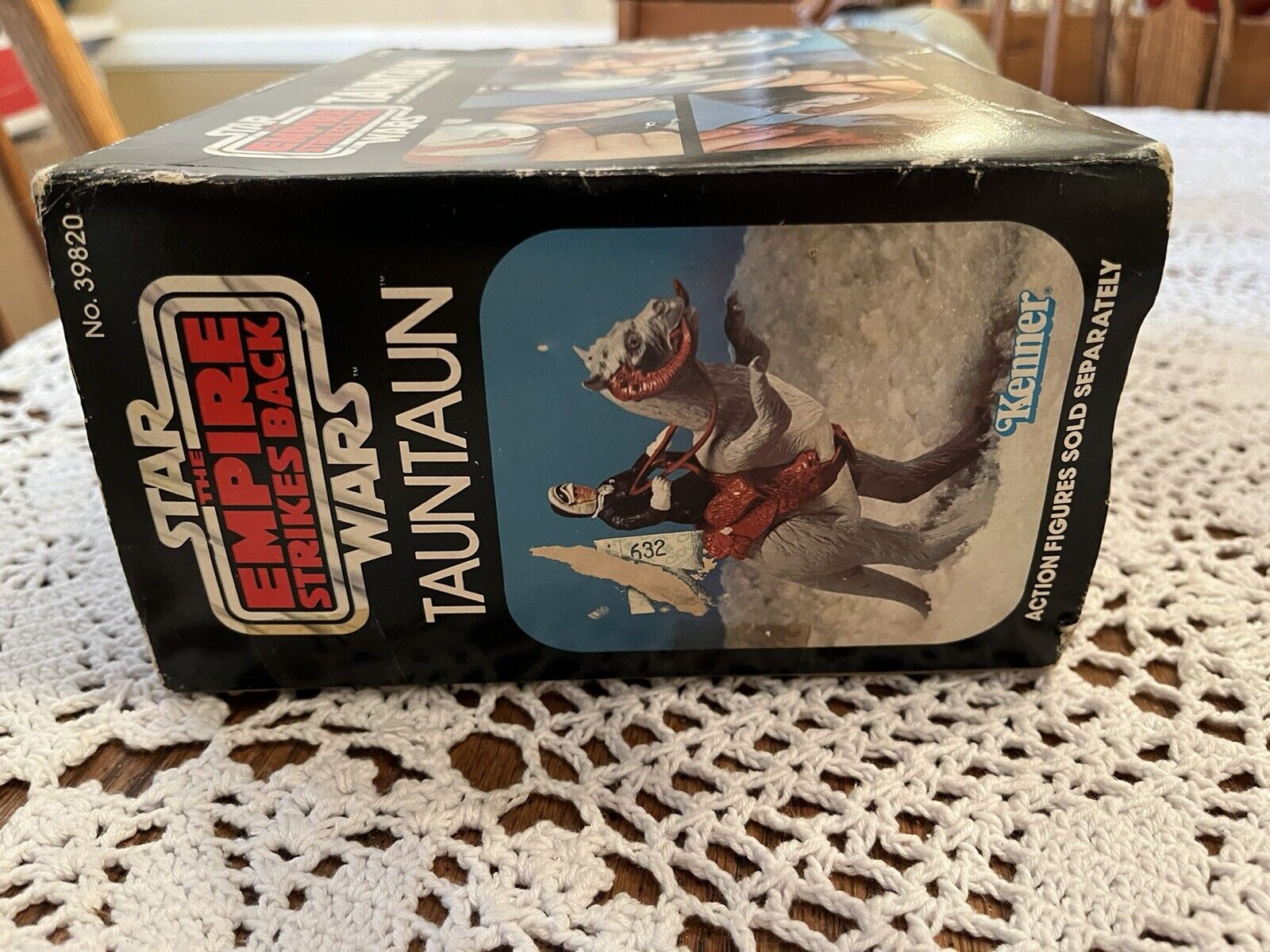 Tauntaun (closed belly) sold