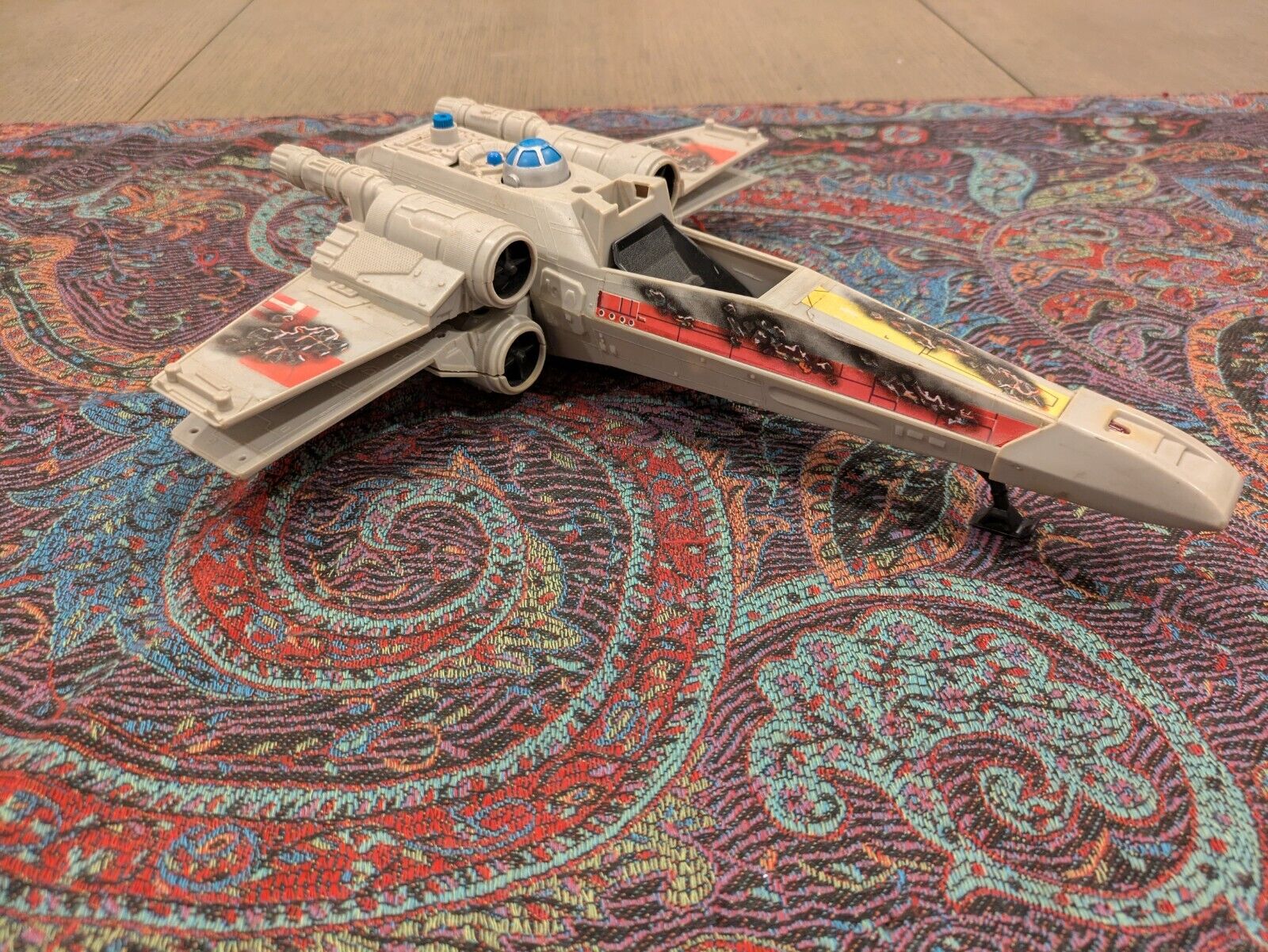 X-Wing Fighter (Battle Damaged) sold