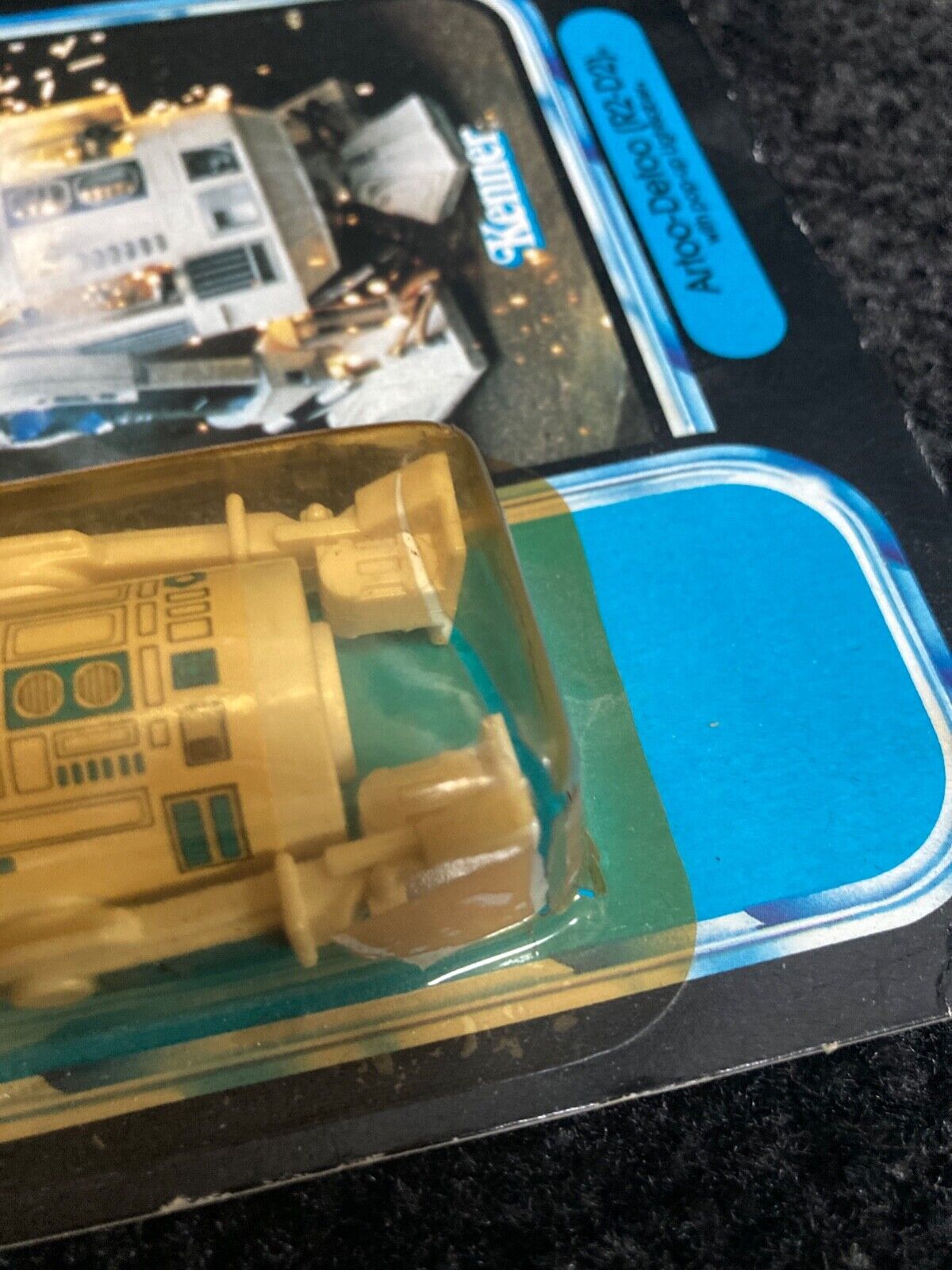 R2-D2 (Artoo-Detoo) with pop-up Lightsaber sold