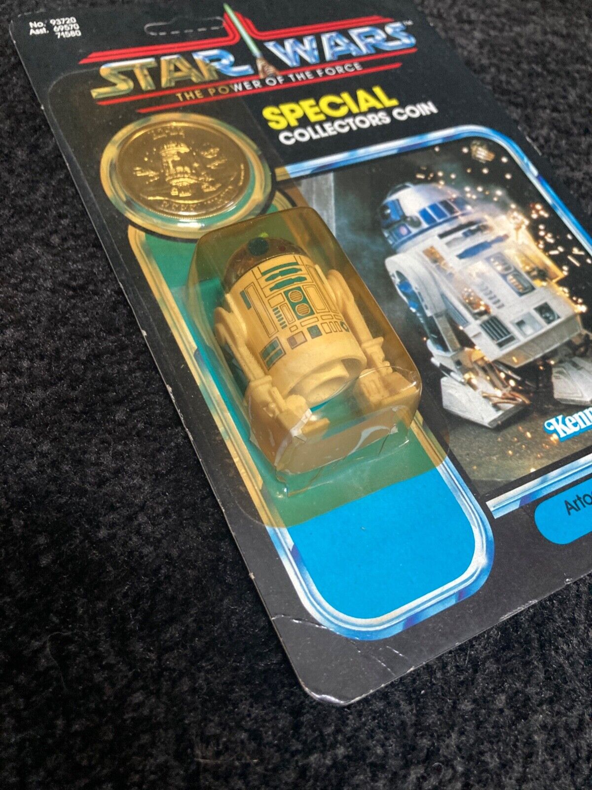 R2-D2 (Artoo-Detoo) with pop-up Lightsaber sold