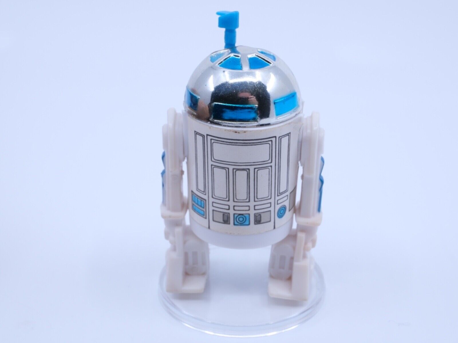 R2-D2 (Artoo-Detoo) (with Sensorscope) sold