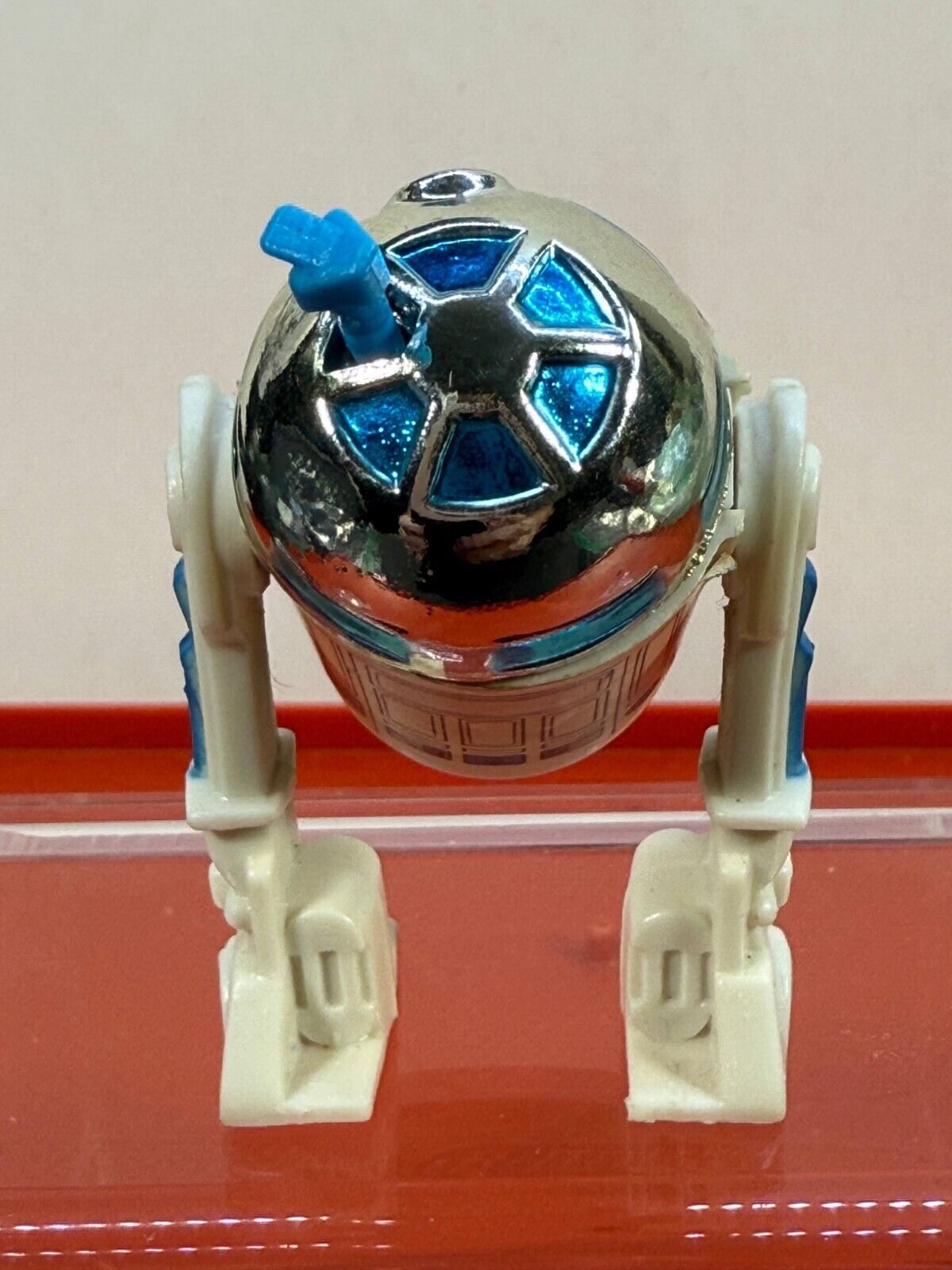 R2-D2 (Artoo-Detoo) (with Sensorscope) sold