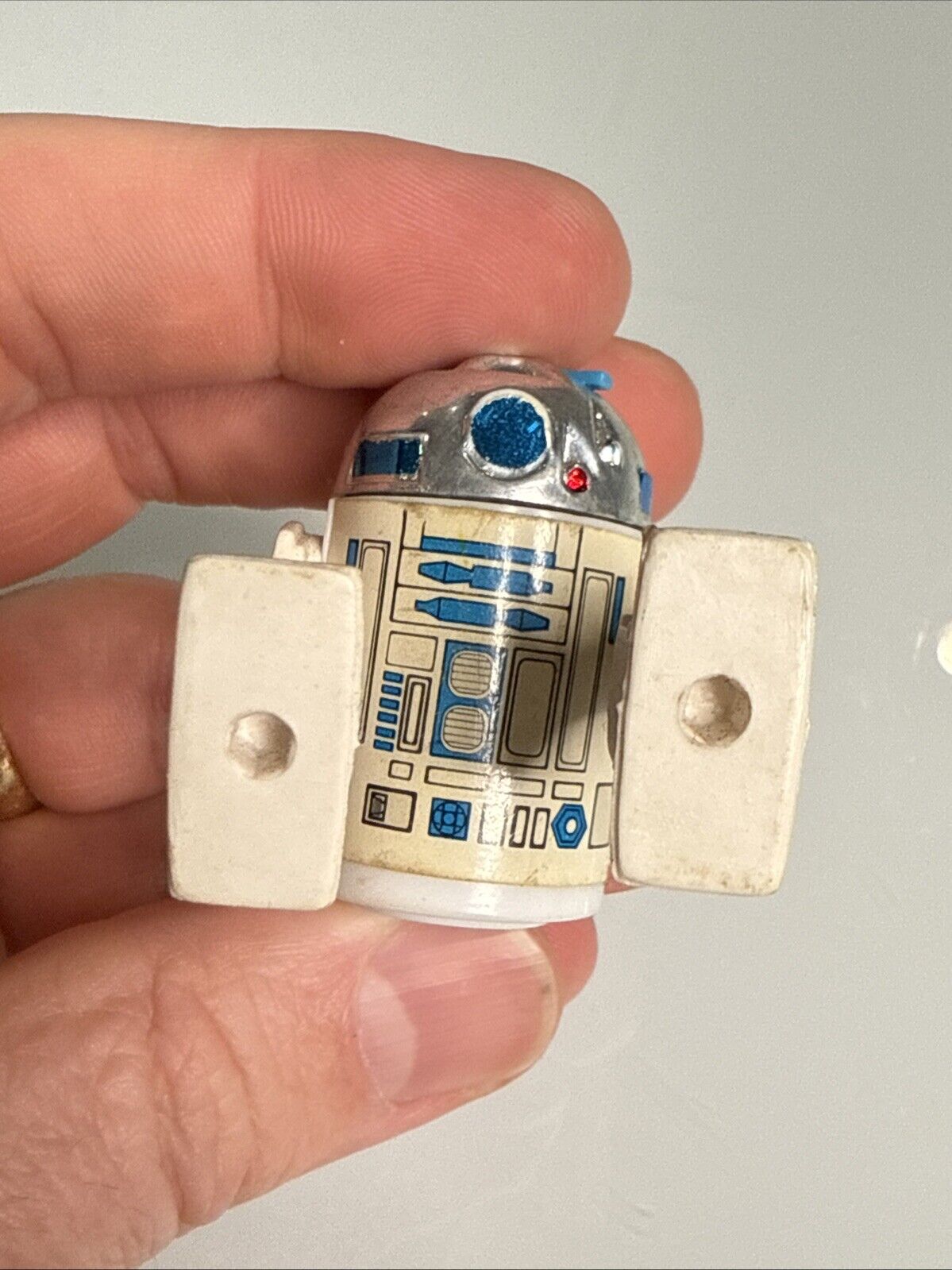 R2-D2 (Artoo-Detoo) (with Sensorscope) sold