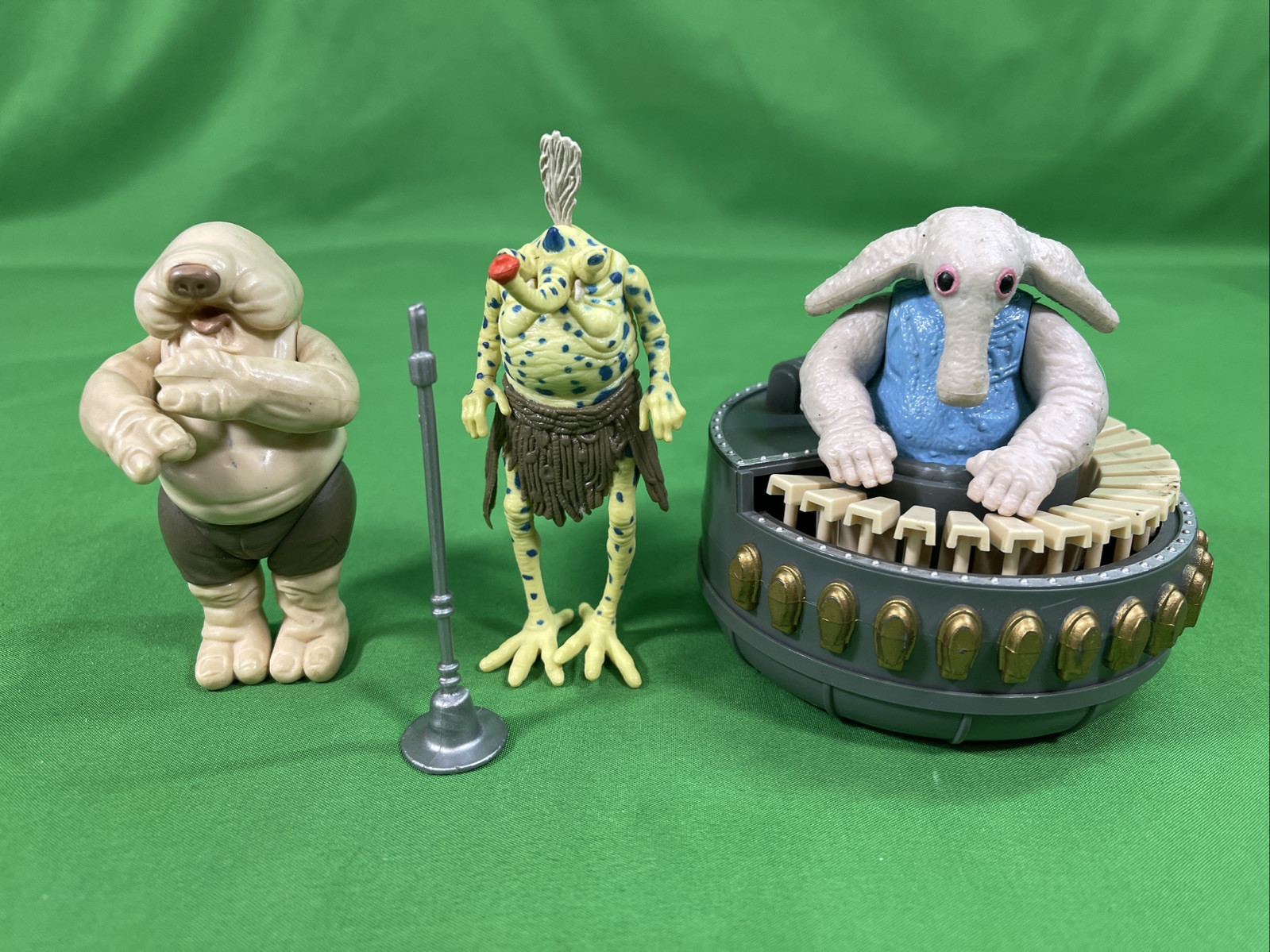 Sy Snootles & The Rebo Band sold