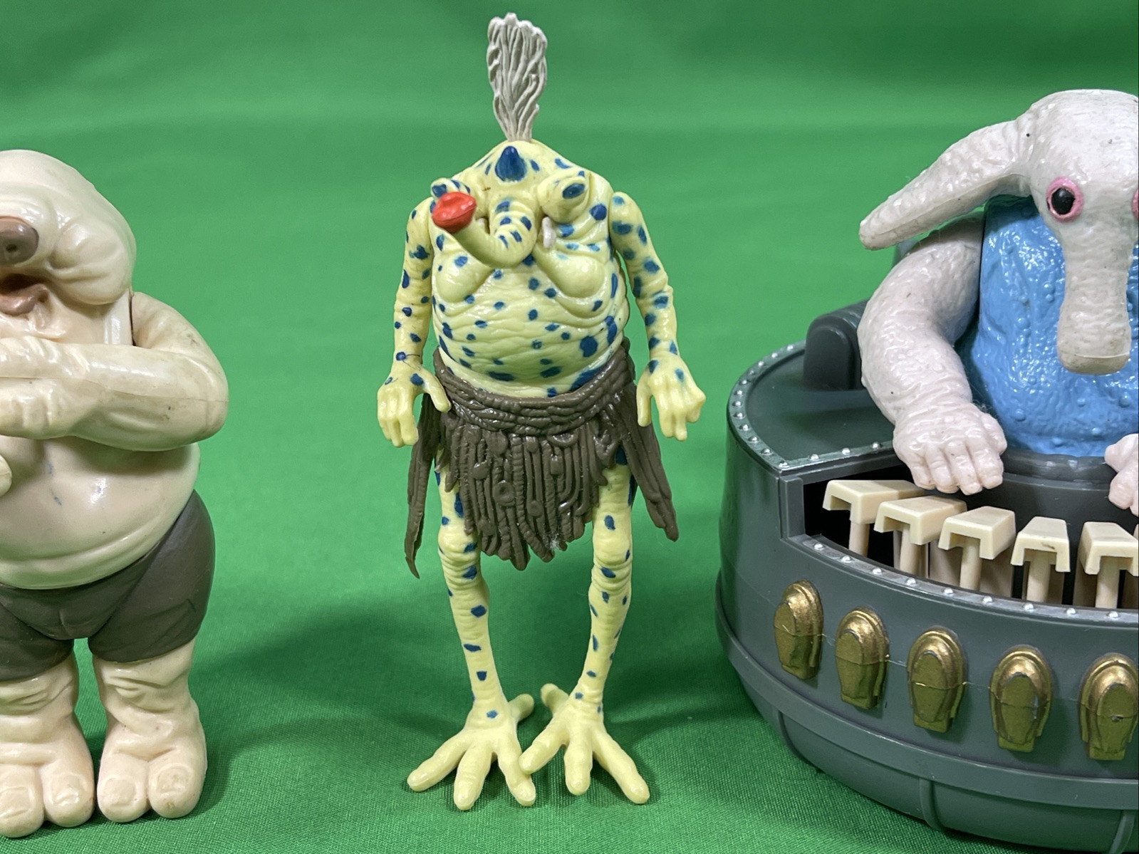 Sy Snootles & The Rebo Band sold