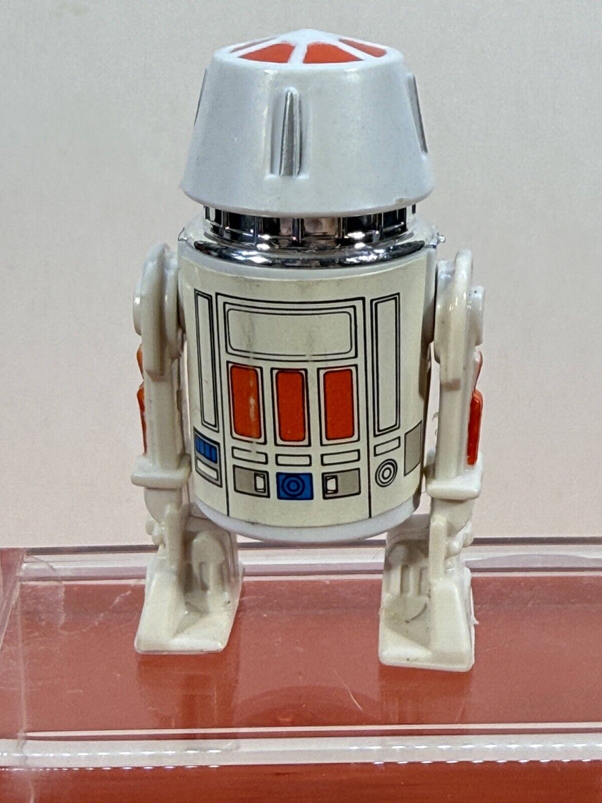 R5-D4 (Arfive-Defour) sold