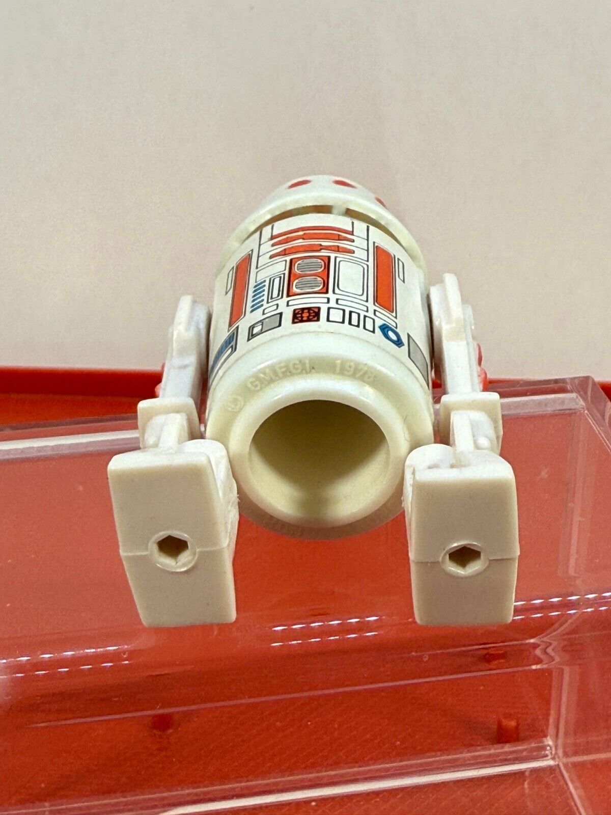 R5-D4 (Arfive-Defour) sold
