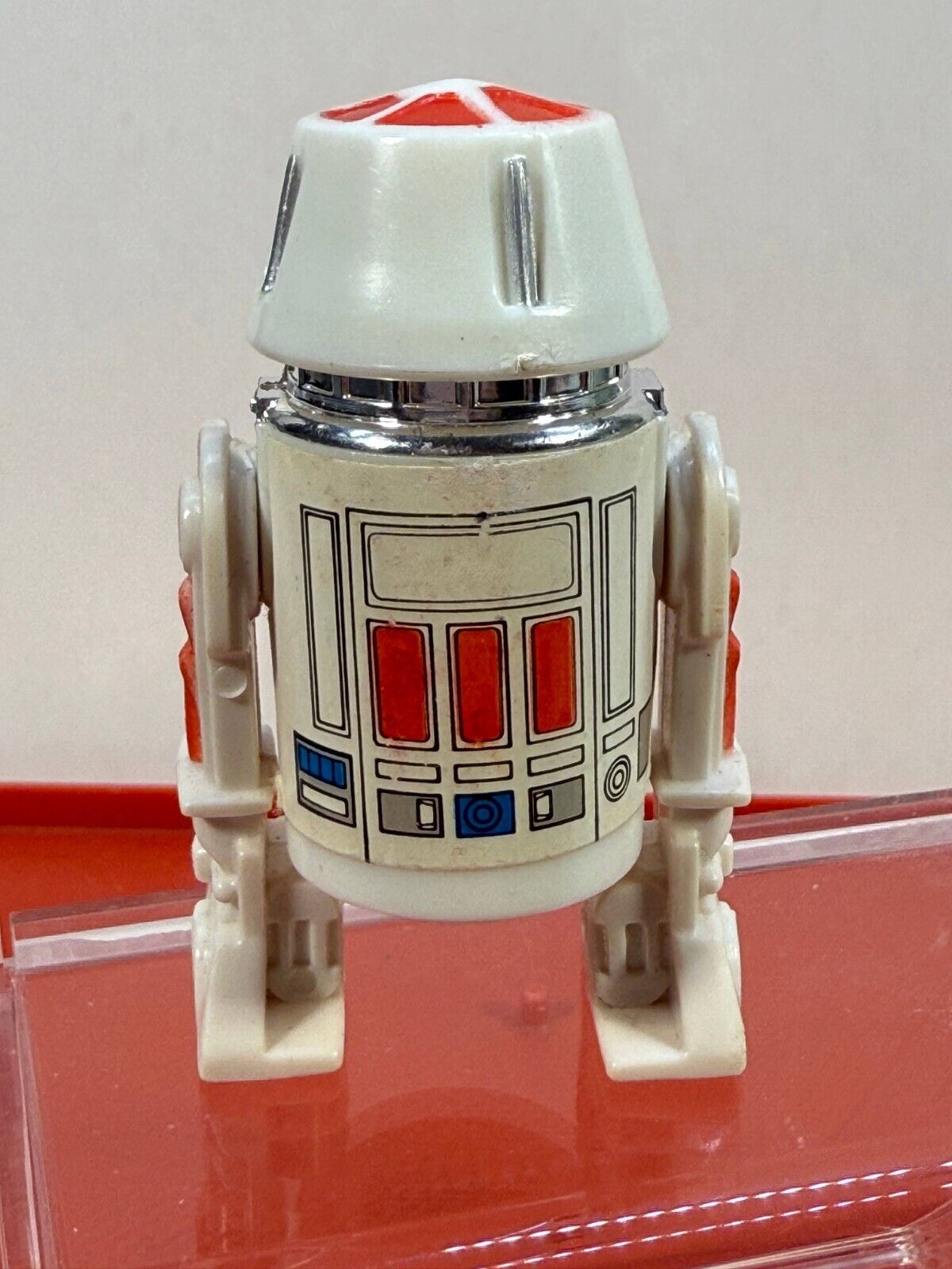 R5-D4 (Arfive-Defour) sold