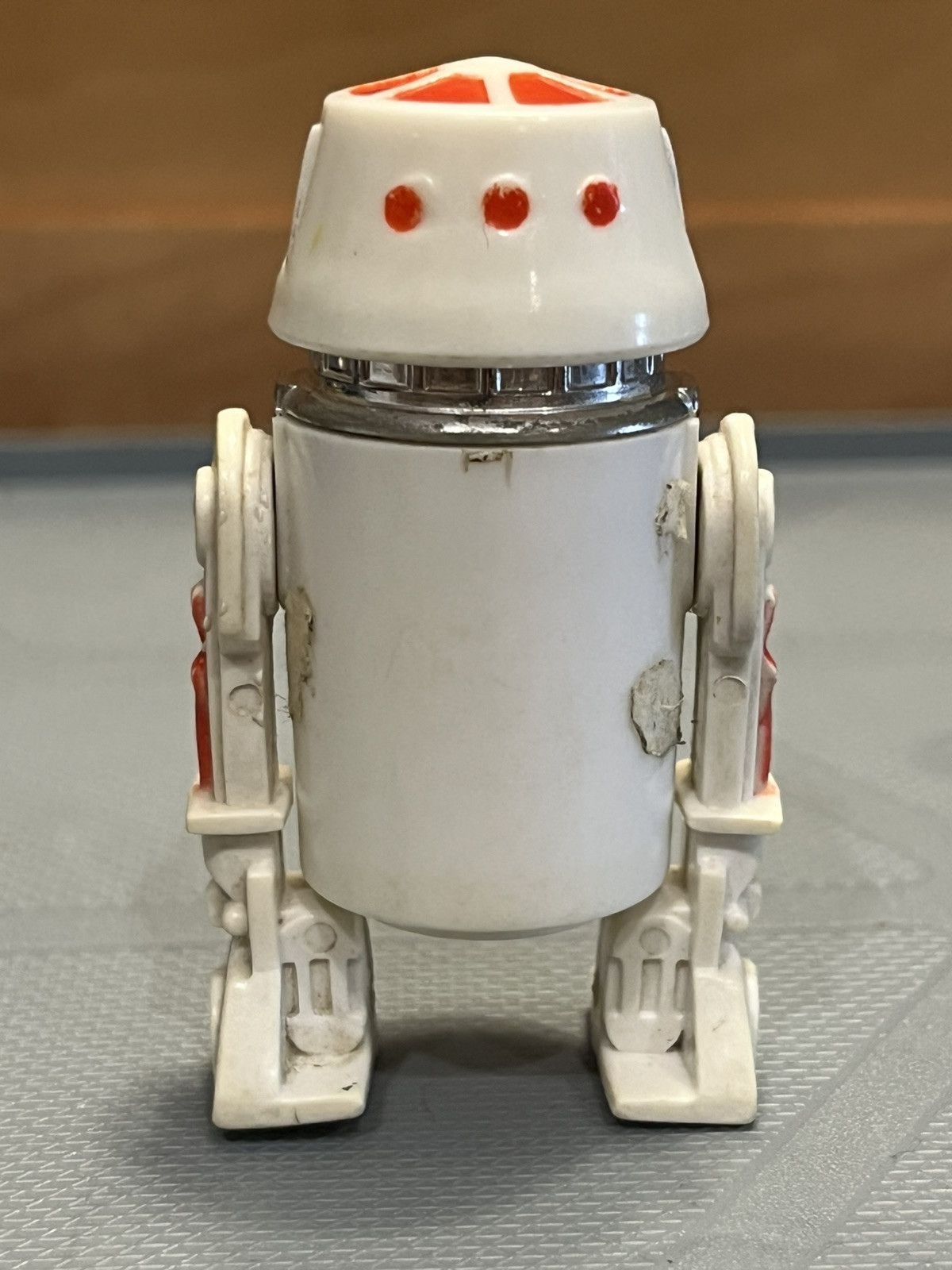 R5-D4 (Arfive-Defour) sold