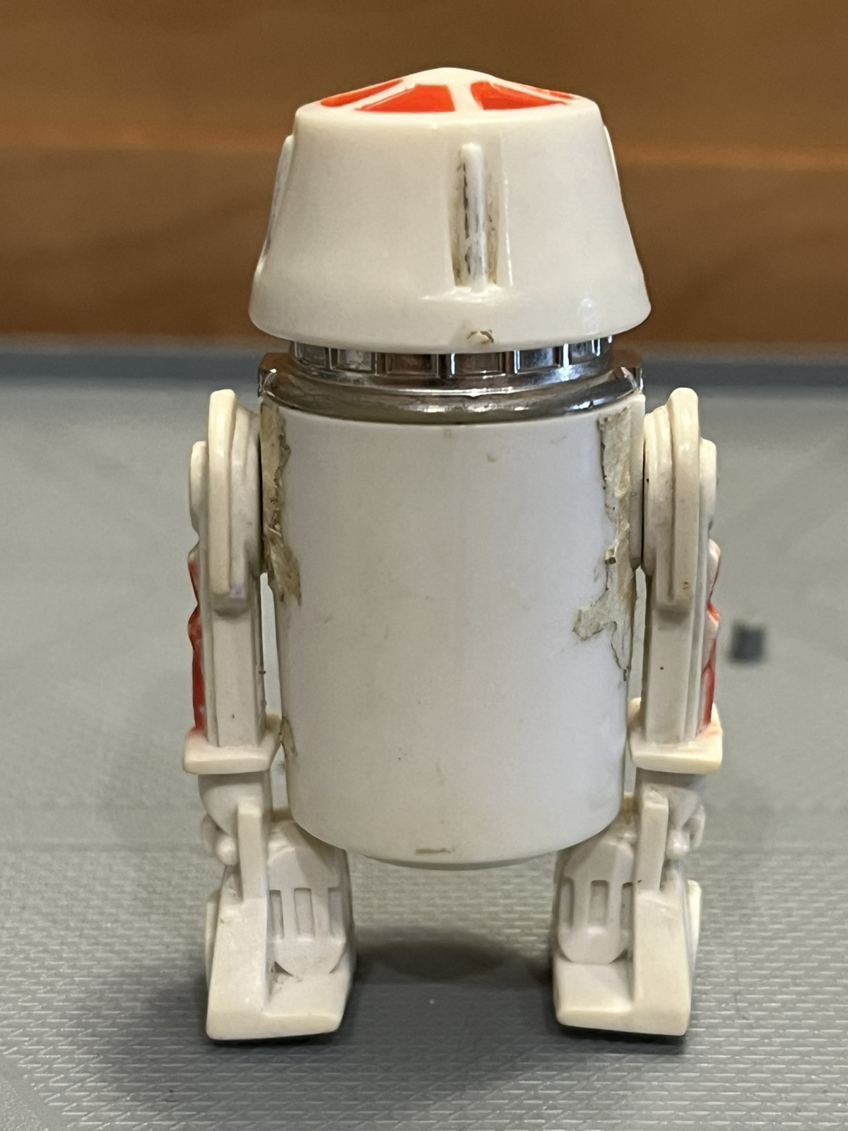 R5-D4 (Arfive-Defour) sold
