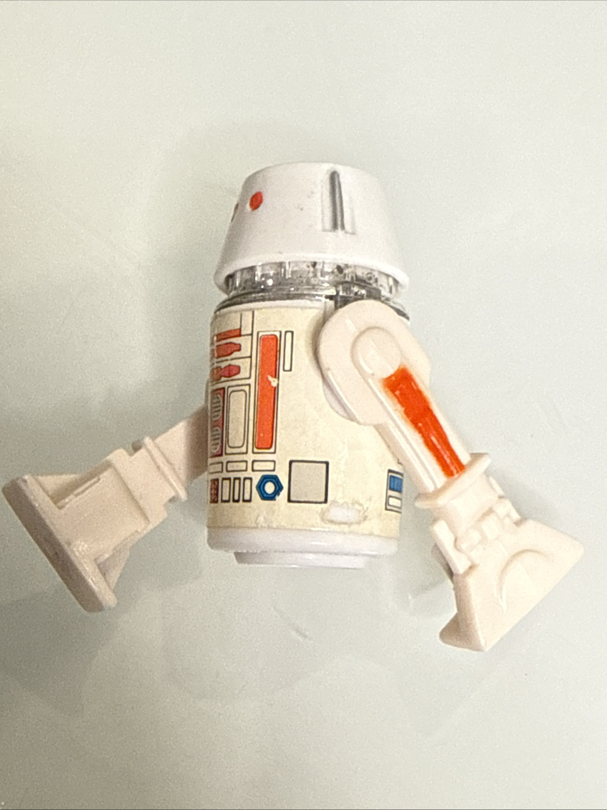 R5-D4 (Arfive-Defour) sold
