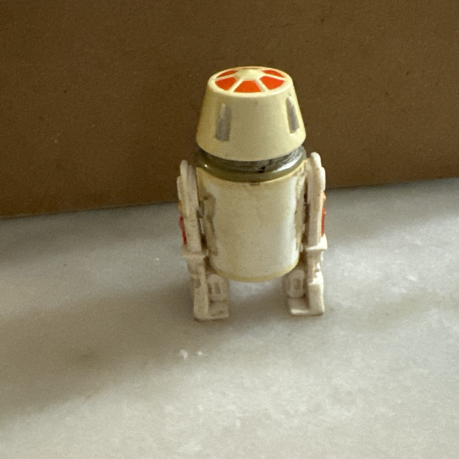 R5-D4 (Arfive-Defour) sold