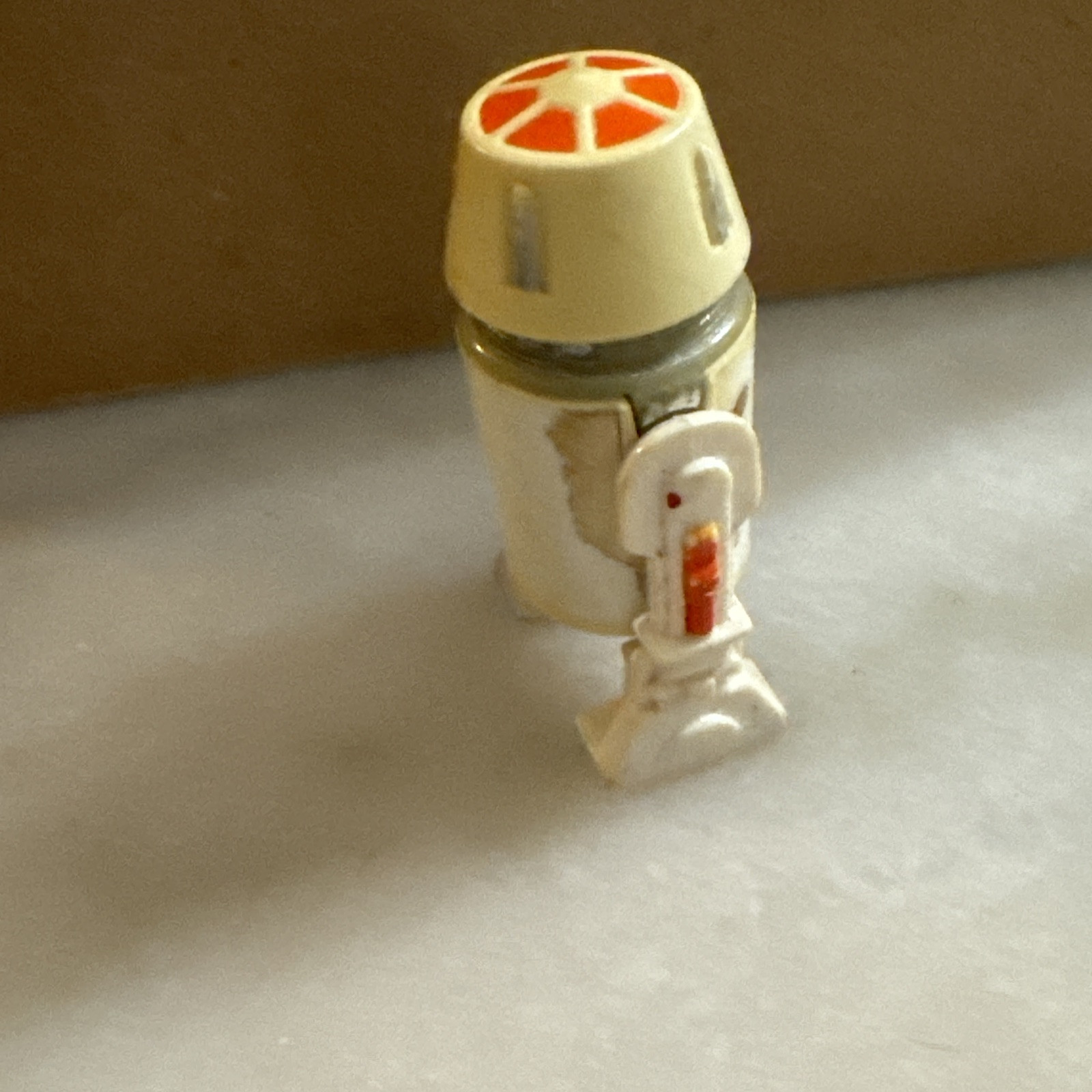 R5-D4 (Arfive-Defour) sold