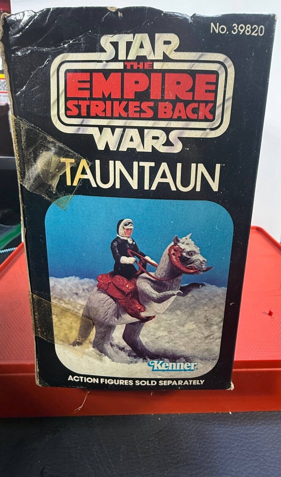 Tauntaun (closed belly) sold