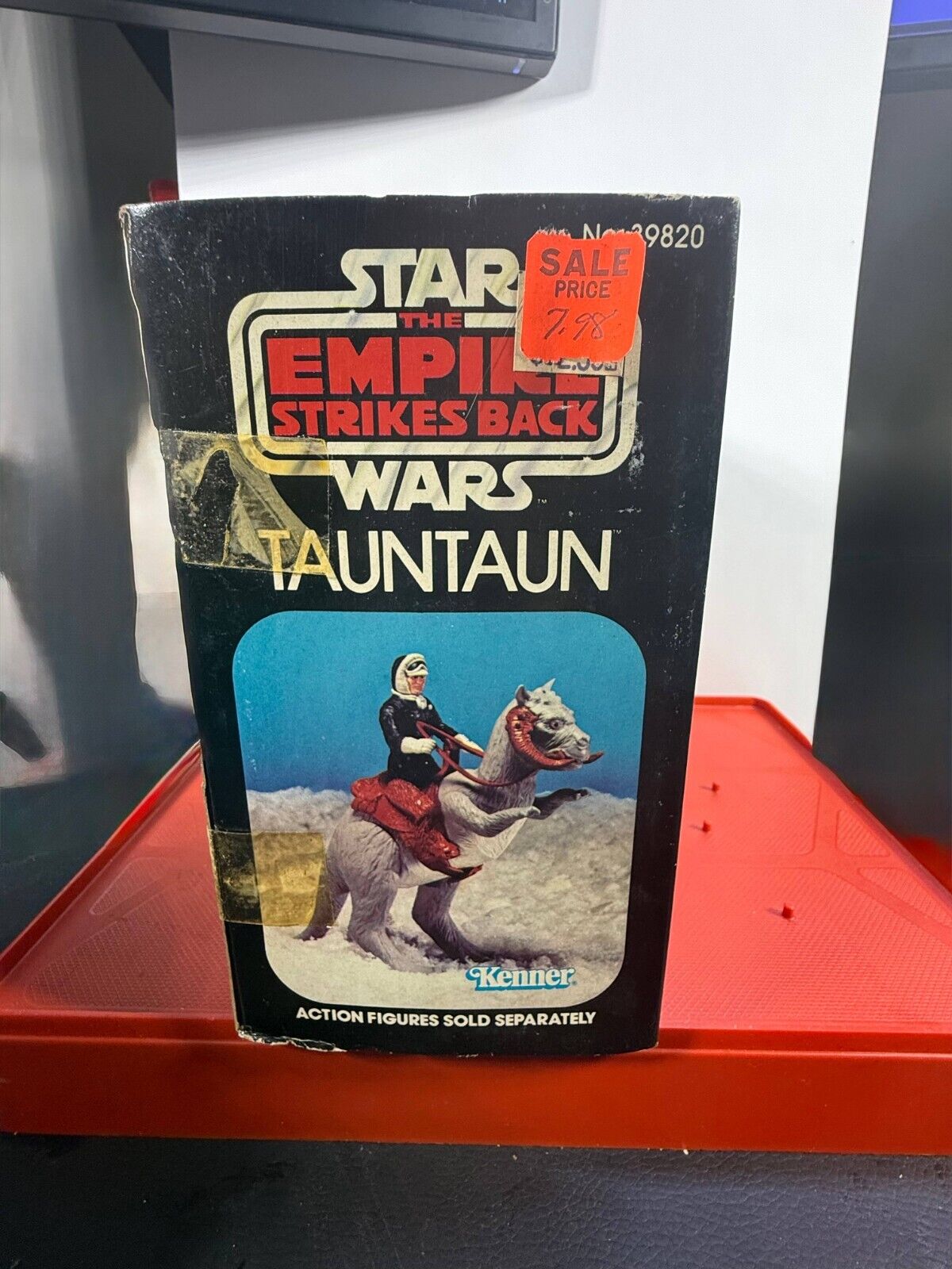 Tauntaun (closed belly) sold