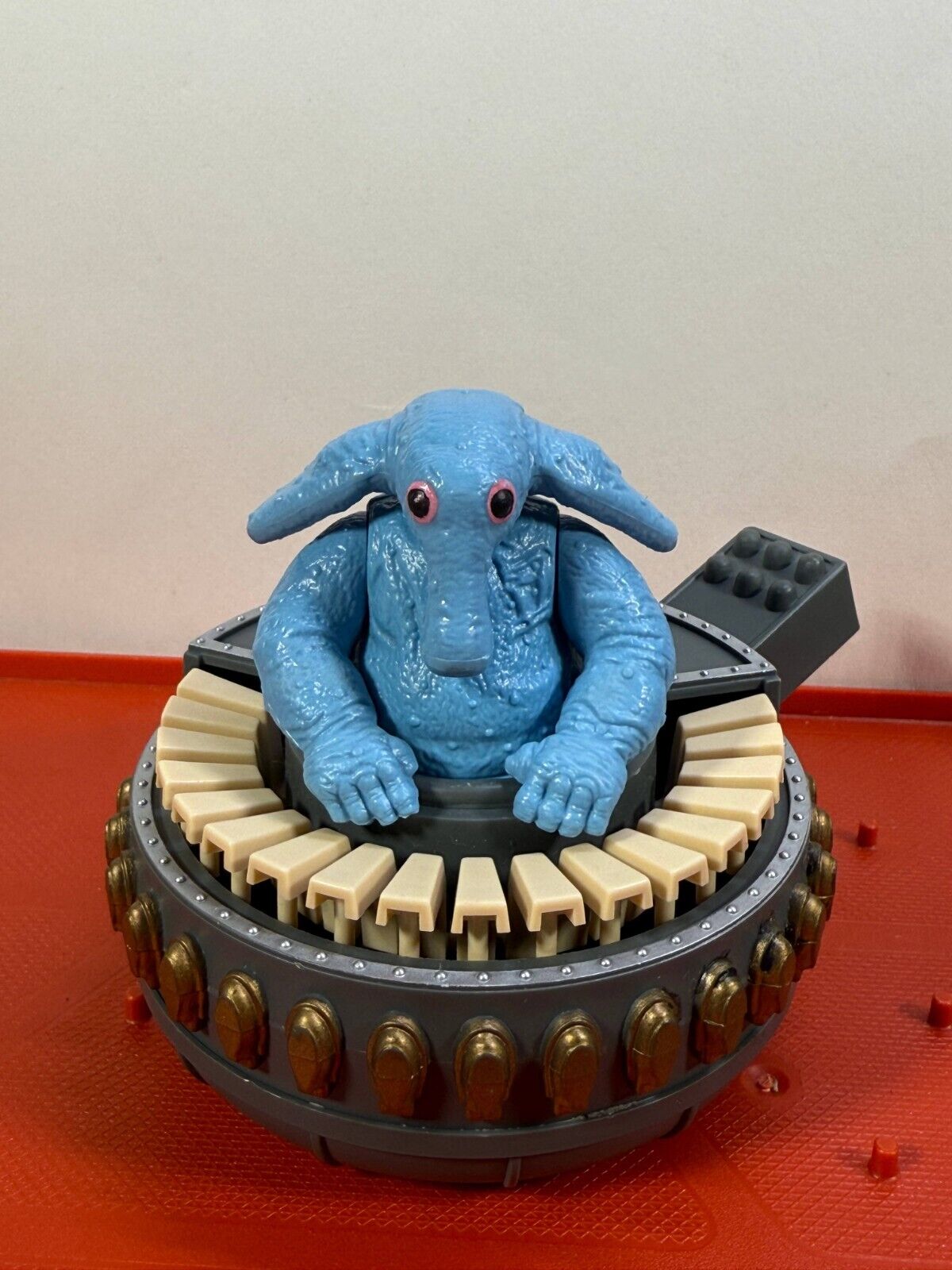 Max Rebo sold