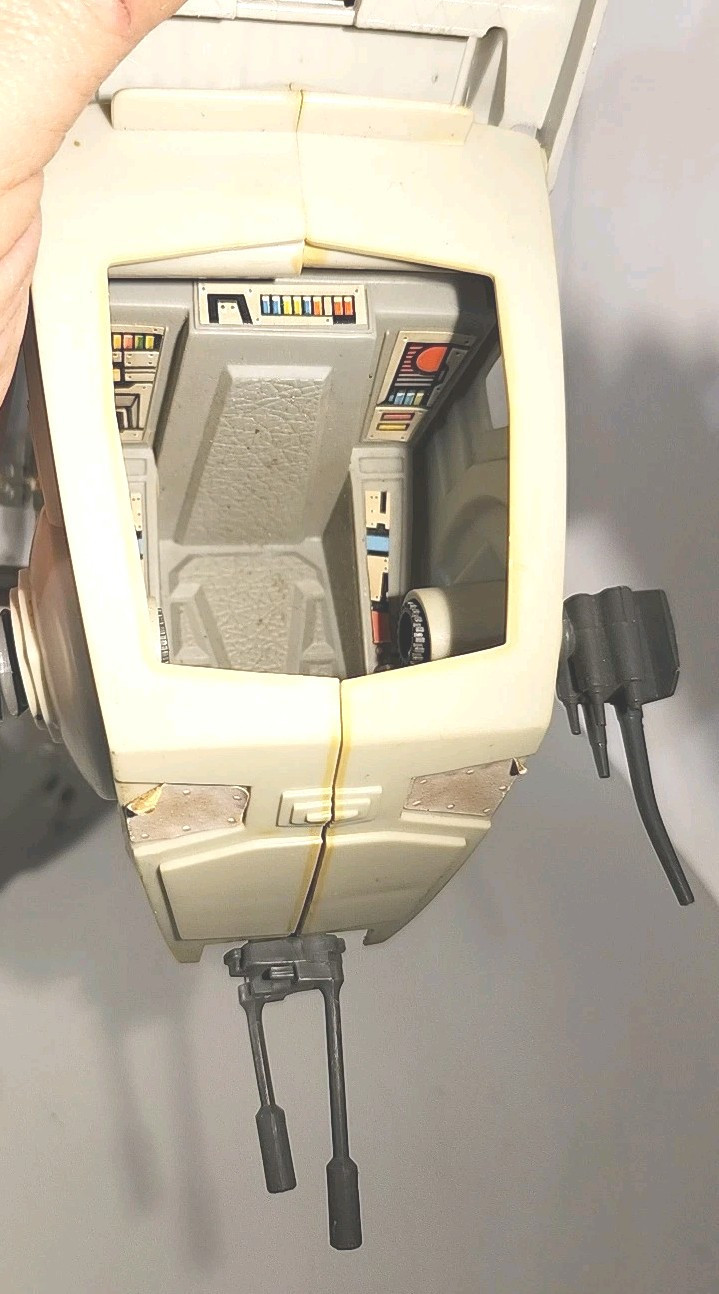 Scout Walker (AT-ST) sold