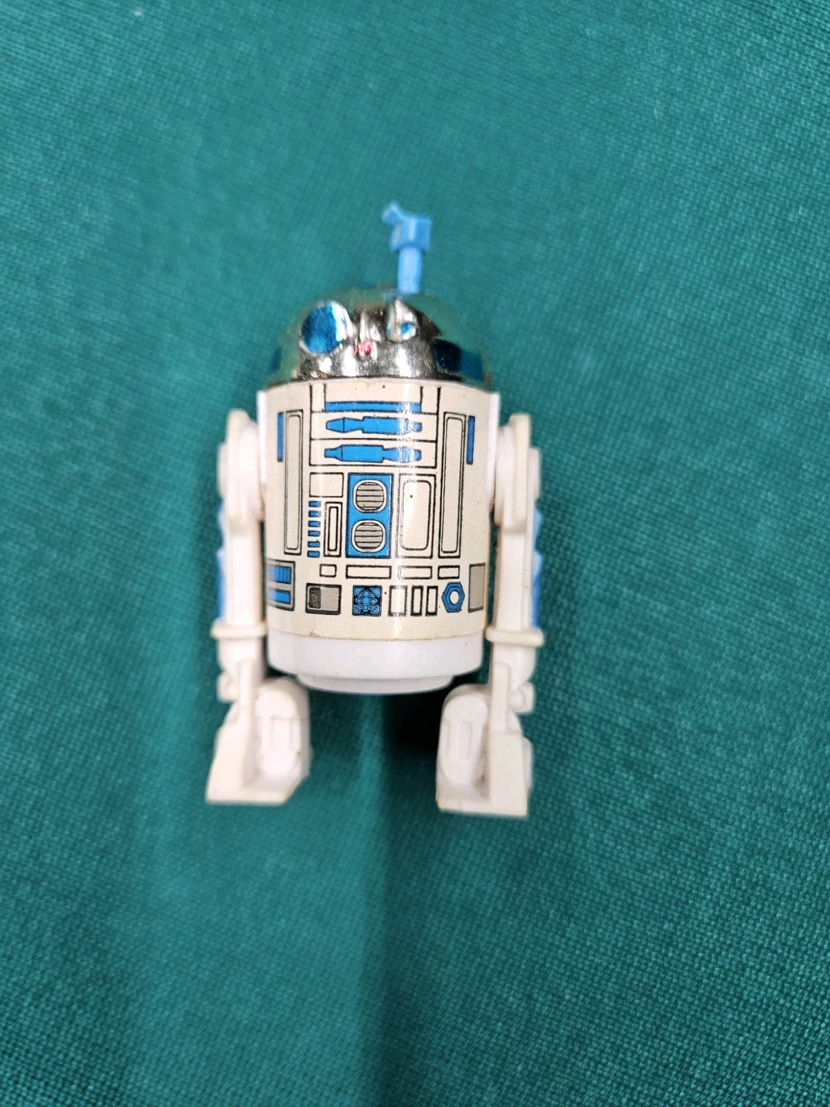 R2-D2 (Artoo-Detoo) (with Sensorscope) sold