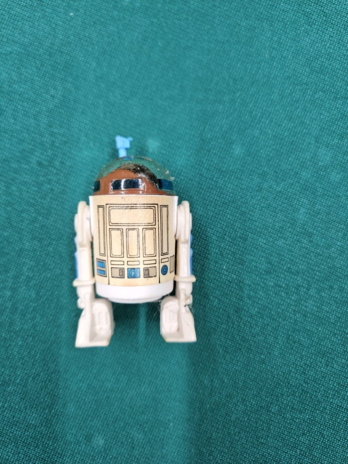 R2-D2 (Artoo-Detoo) (with Sensorscope) sold