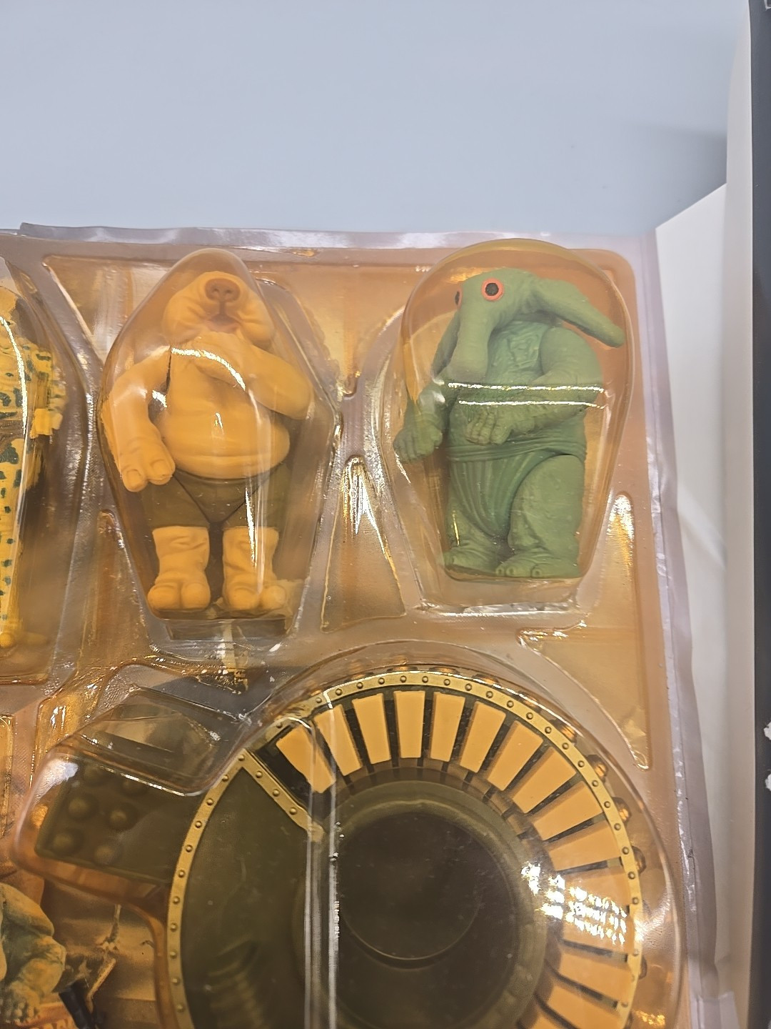 Sy Snootles & The Rebo Band sold