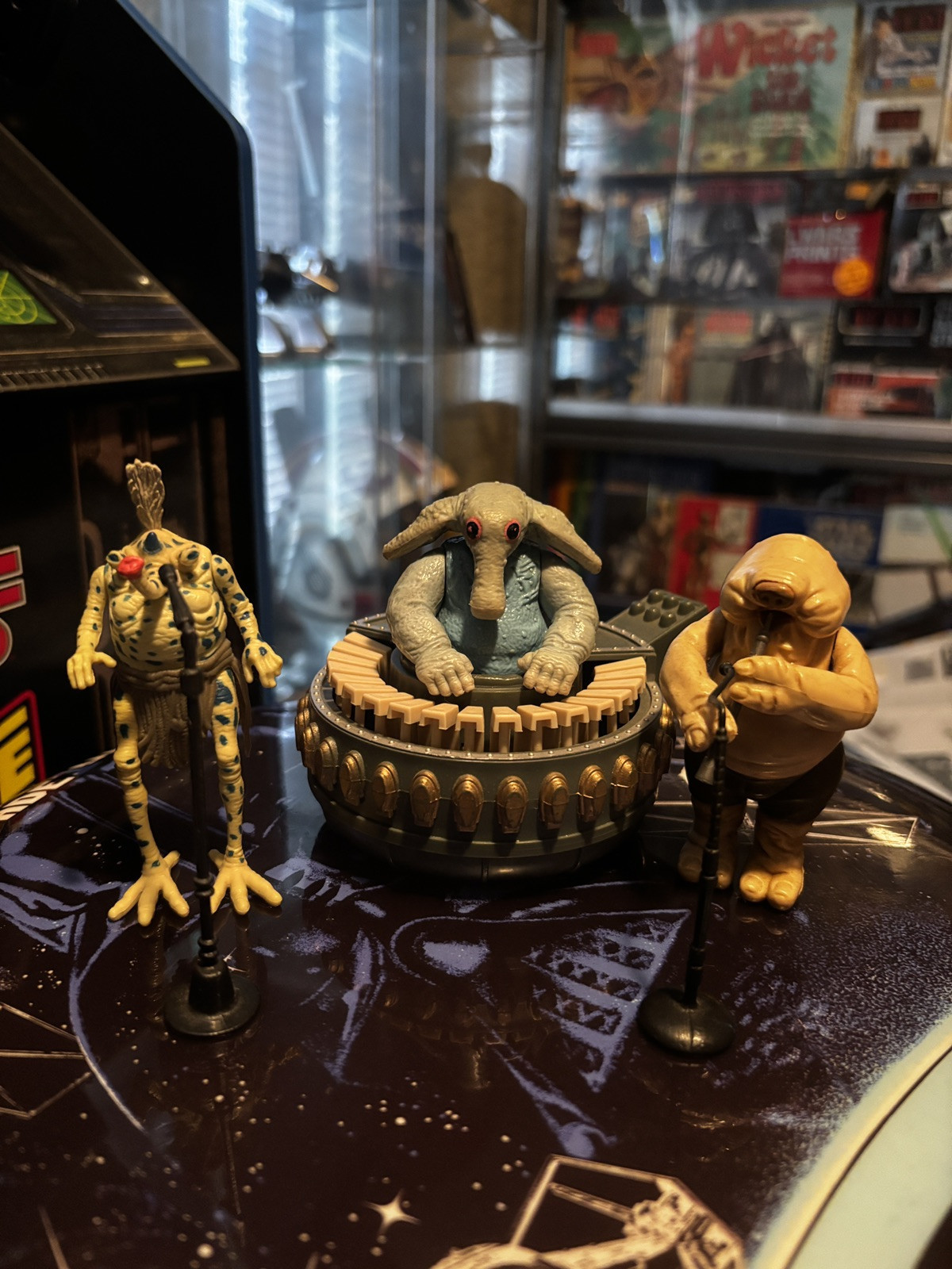 Sy Snootles & The Rebo Band sold
