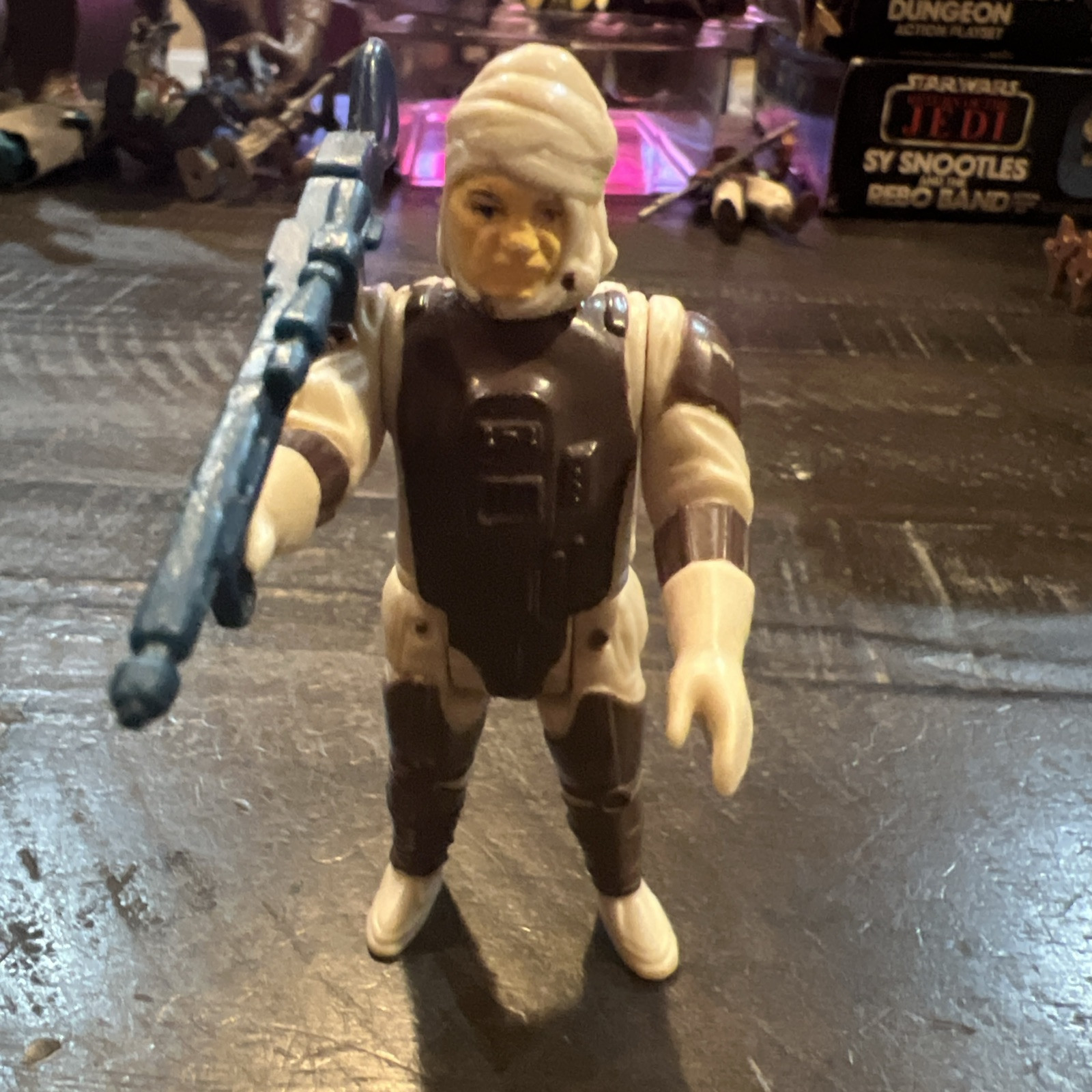 Dengar sold