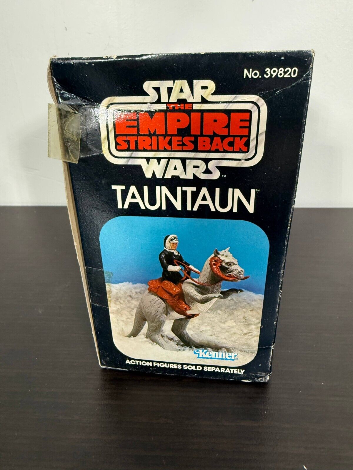 Tauntaun (closed belly) sold