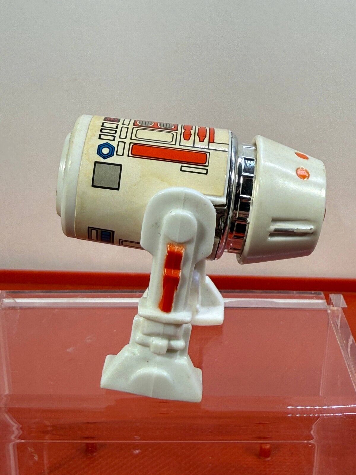 R5-D4 (Arfive-Defour) sold