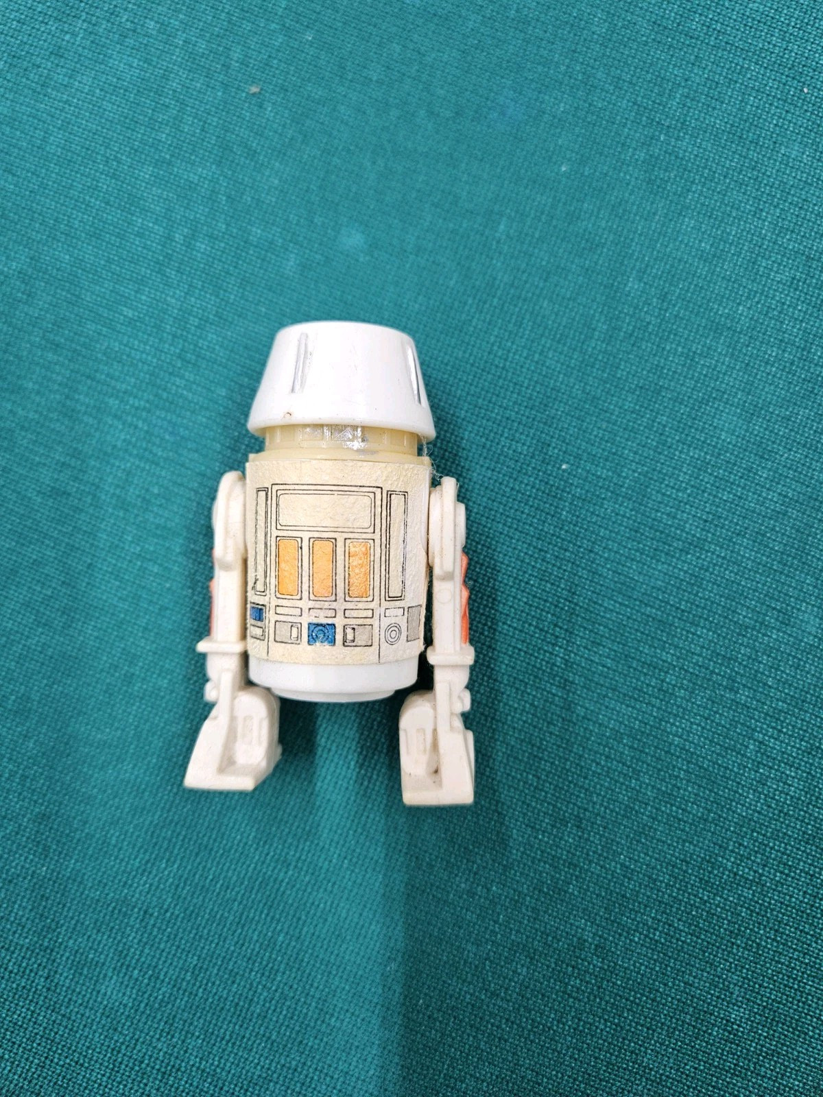 R5-D4 (Arfive-Defour) sold