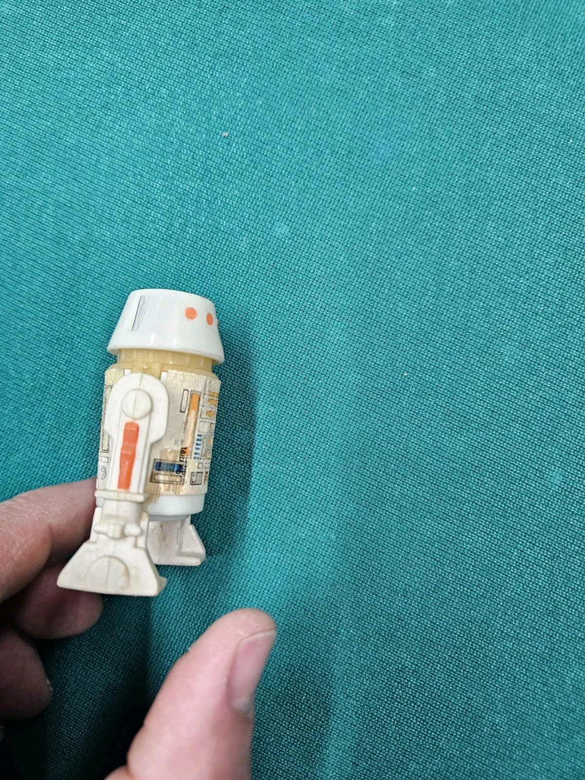R5-D4 (Arfive-Defour) sold