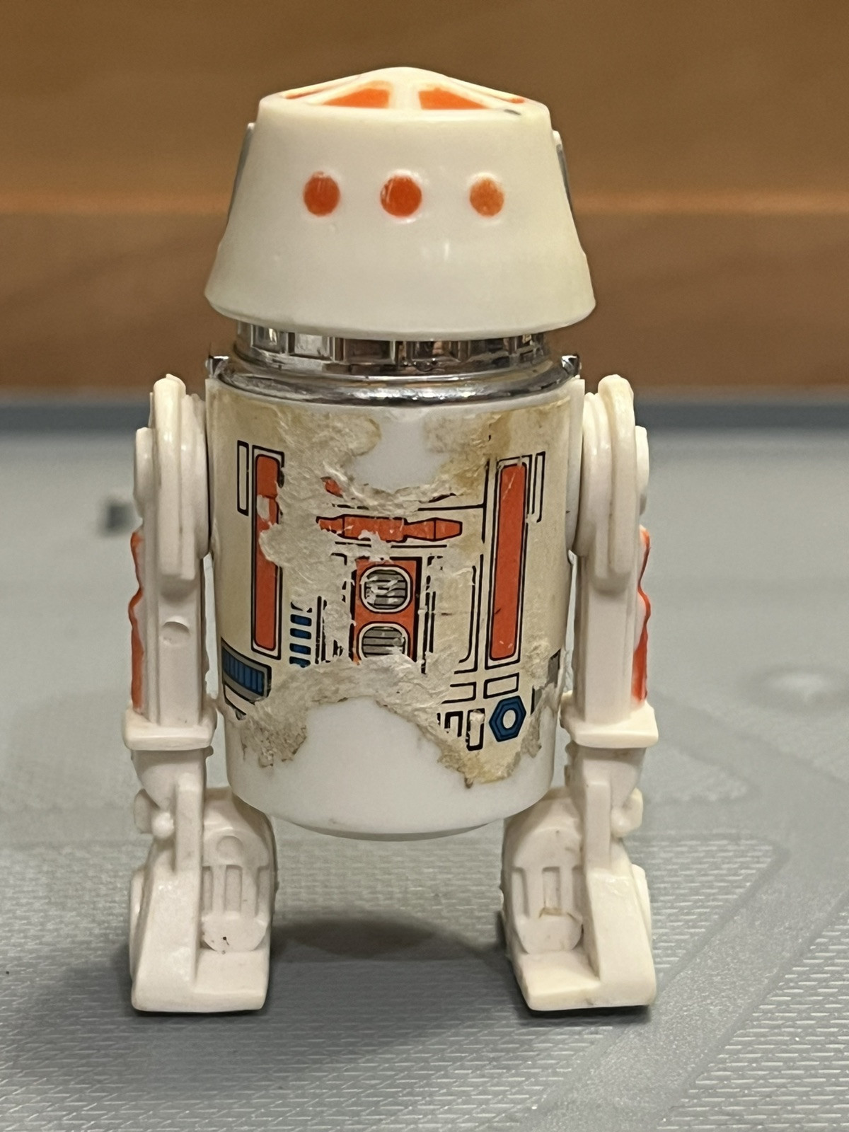 R5-D4 (Arfive-Defour) sold