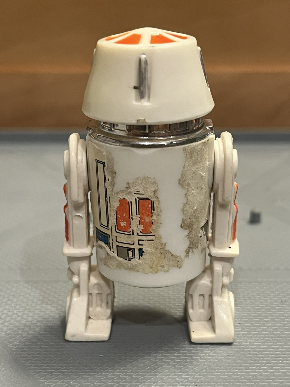 R5-D4 (Arfive-Defour) sold